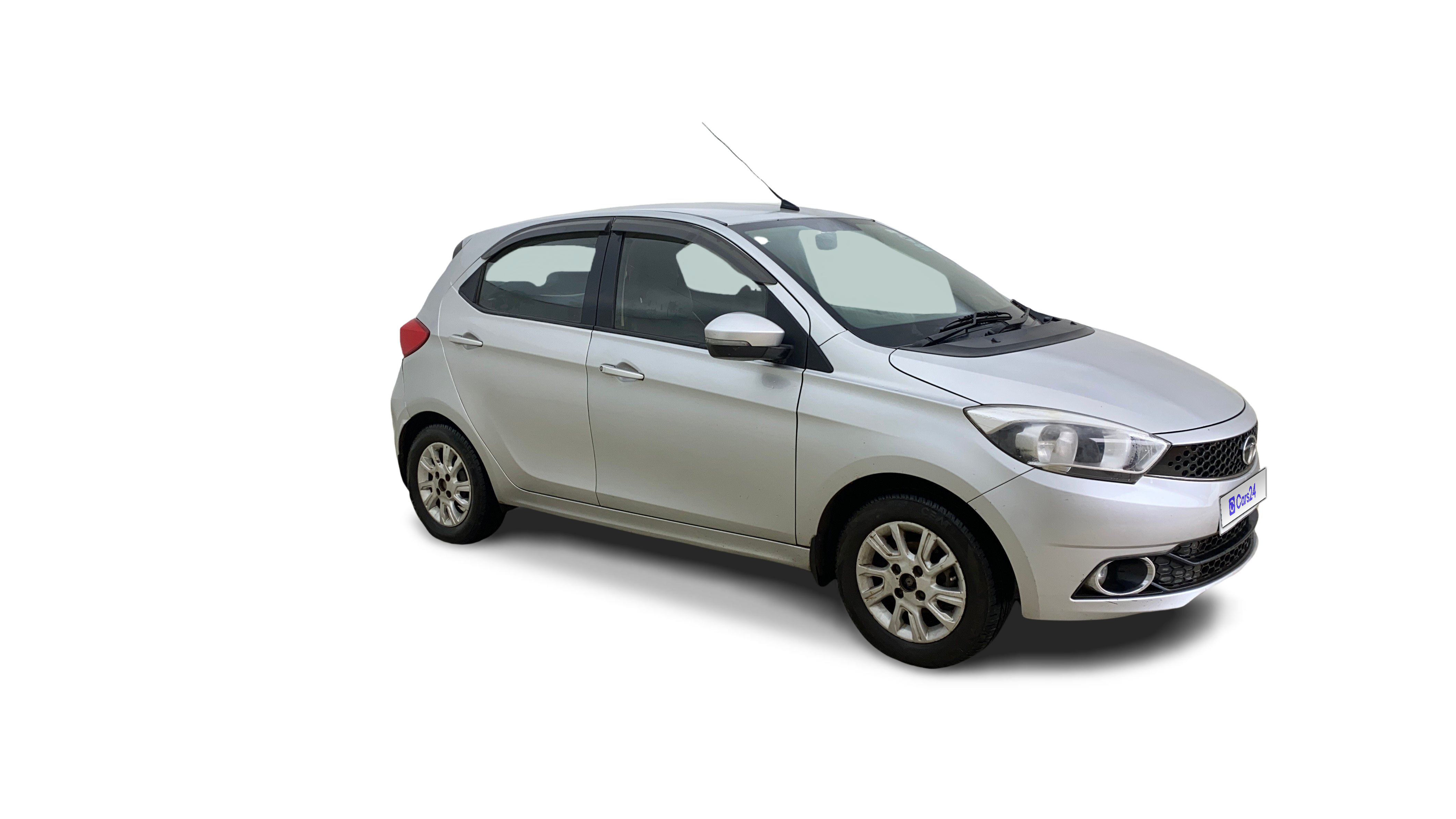 2016 Tata Tiago - Hatchback - CNG - Manual - ₹2.98 lakh