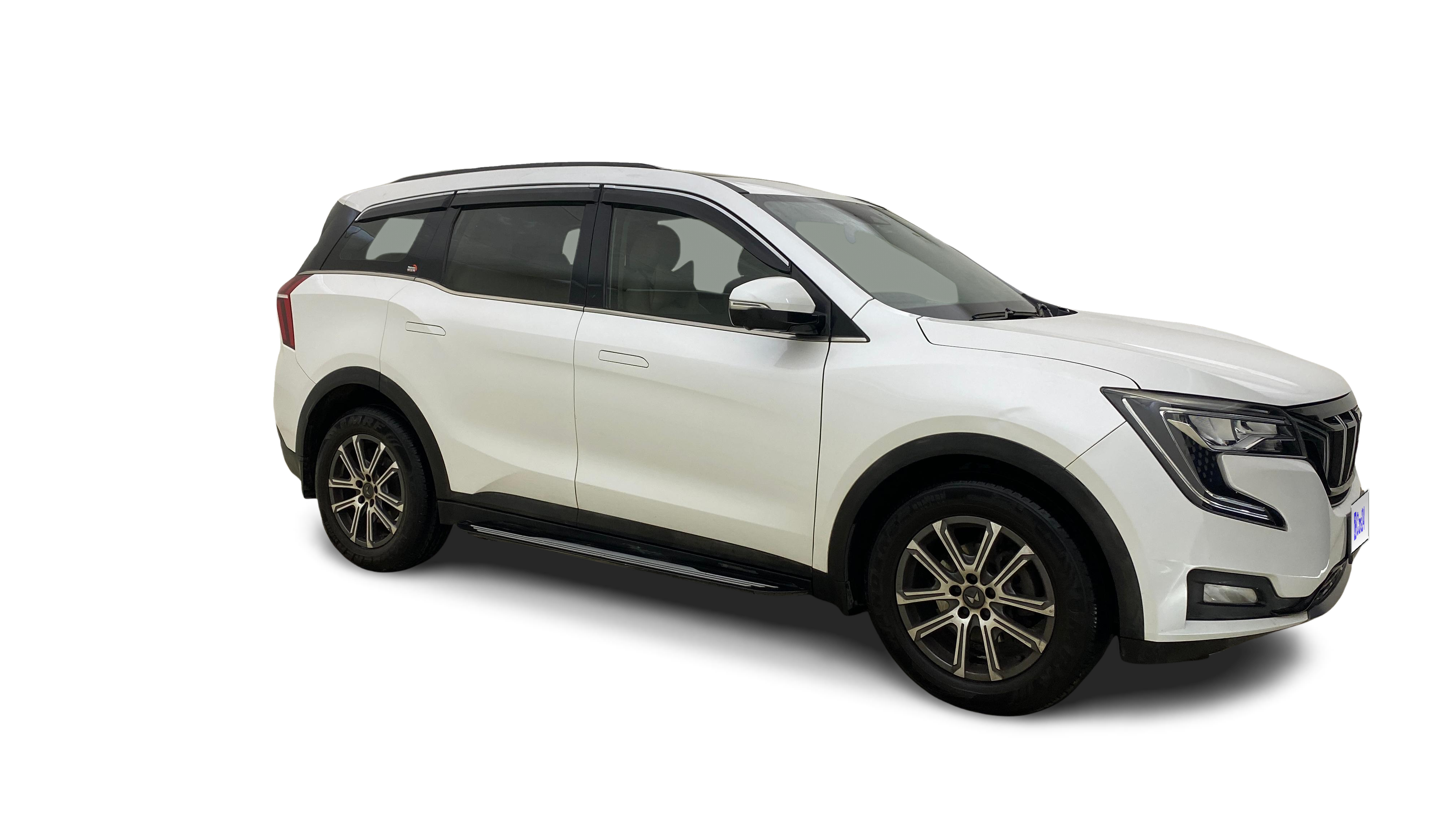 2023 Mahindra XUV700 - SUV - Petrol - Automatic - ₹16.01 lakh