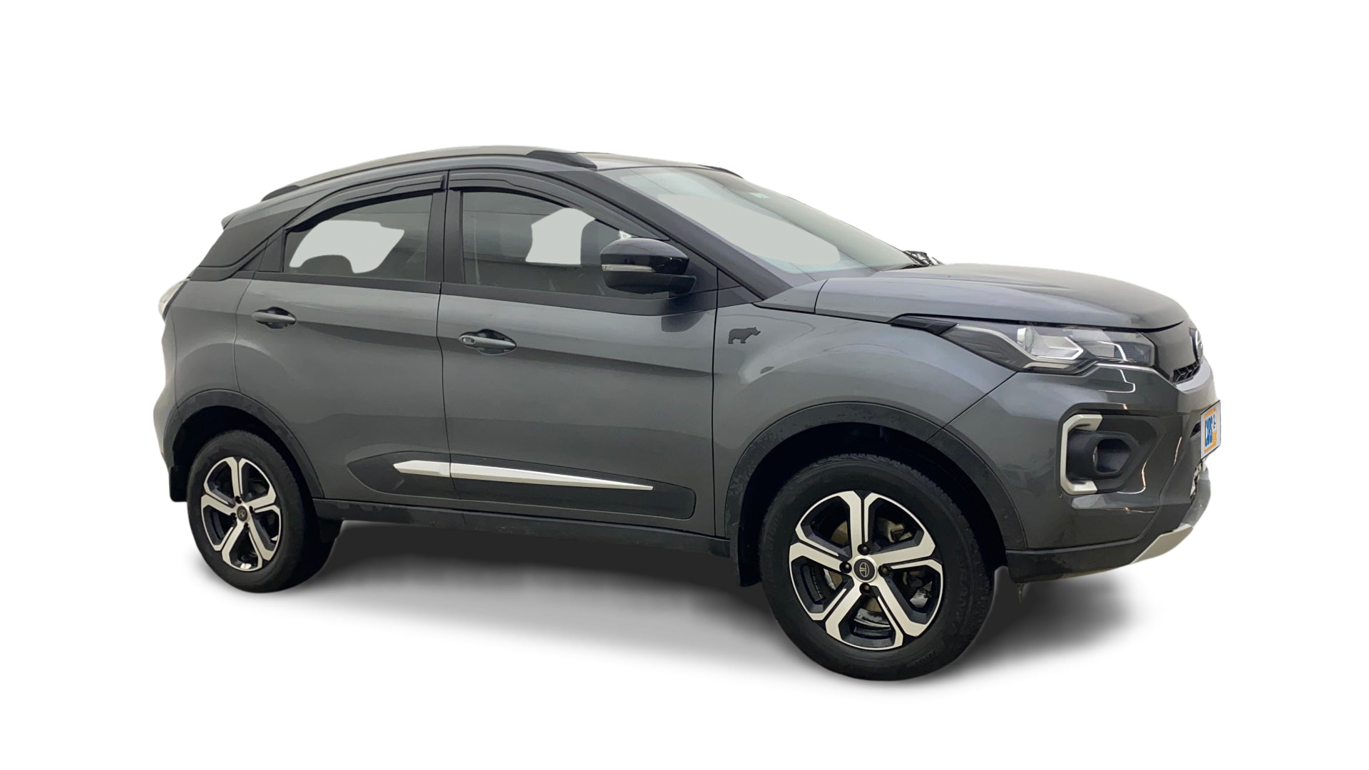 Tata NEXON-img