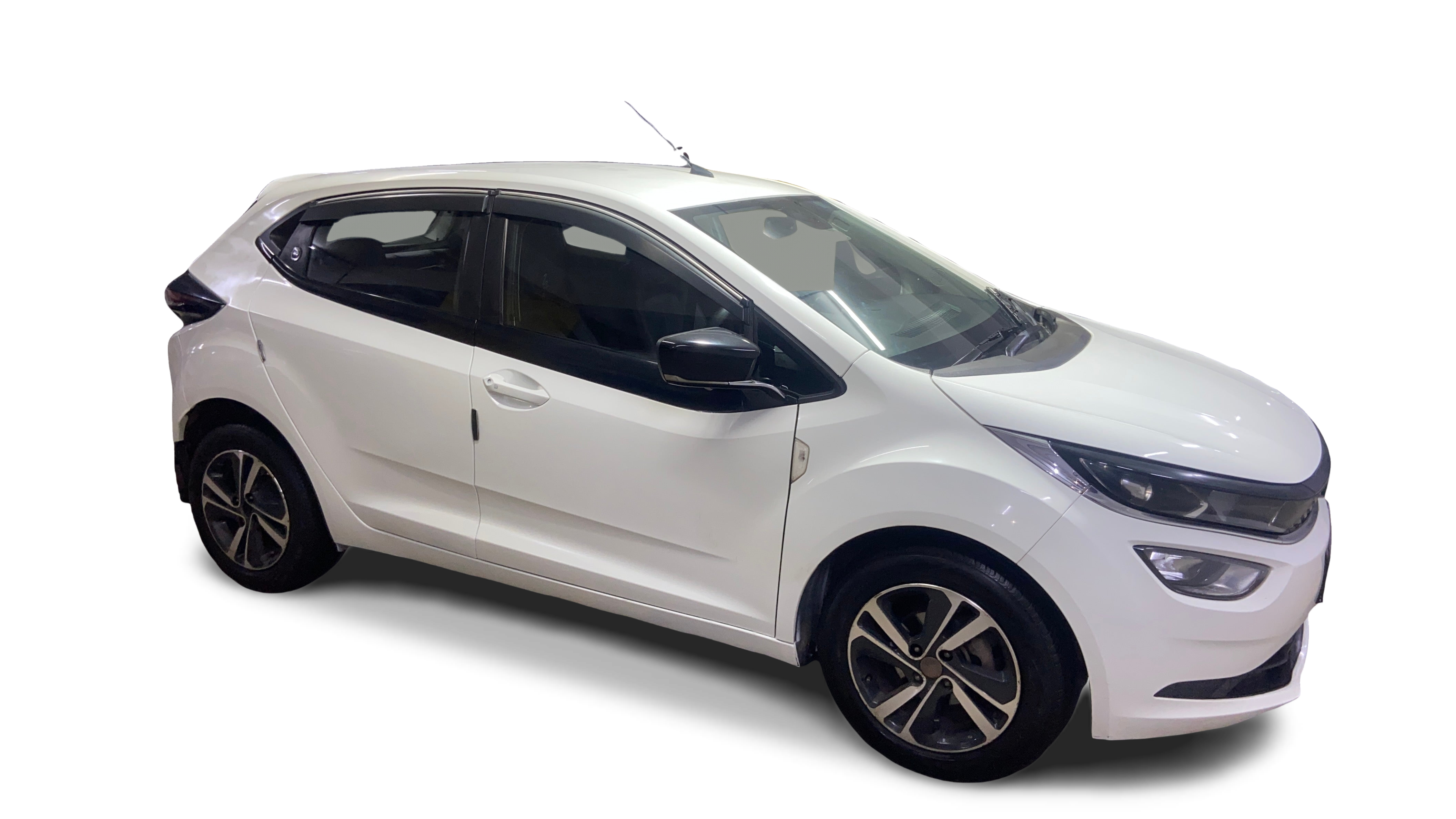 2023 Tata ALTROZ - Hatchback - Diesel - Manual - ₹6.03 lakh