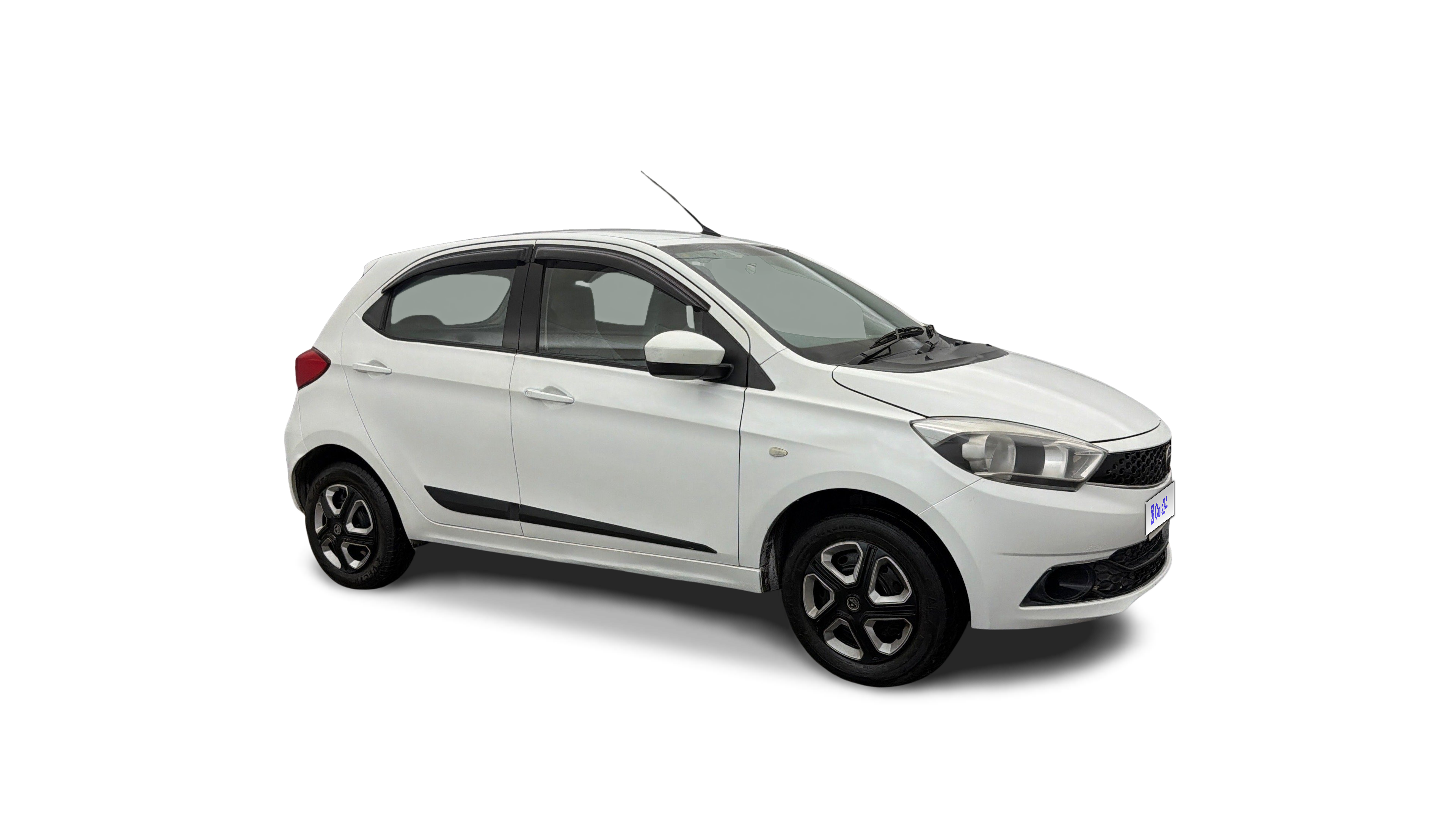2016 Tata Tiago - Hatchback - Petrol - Manual - ₹3.05 lakh