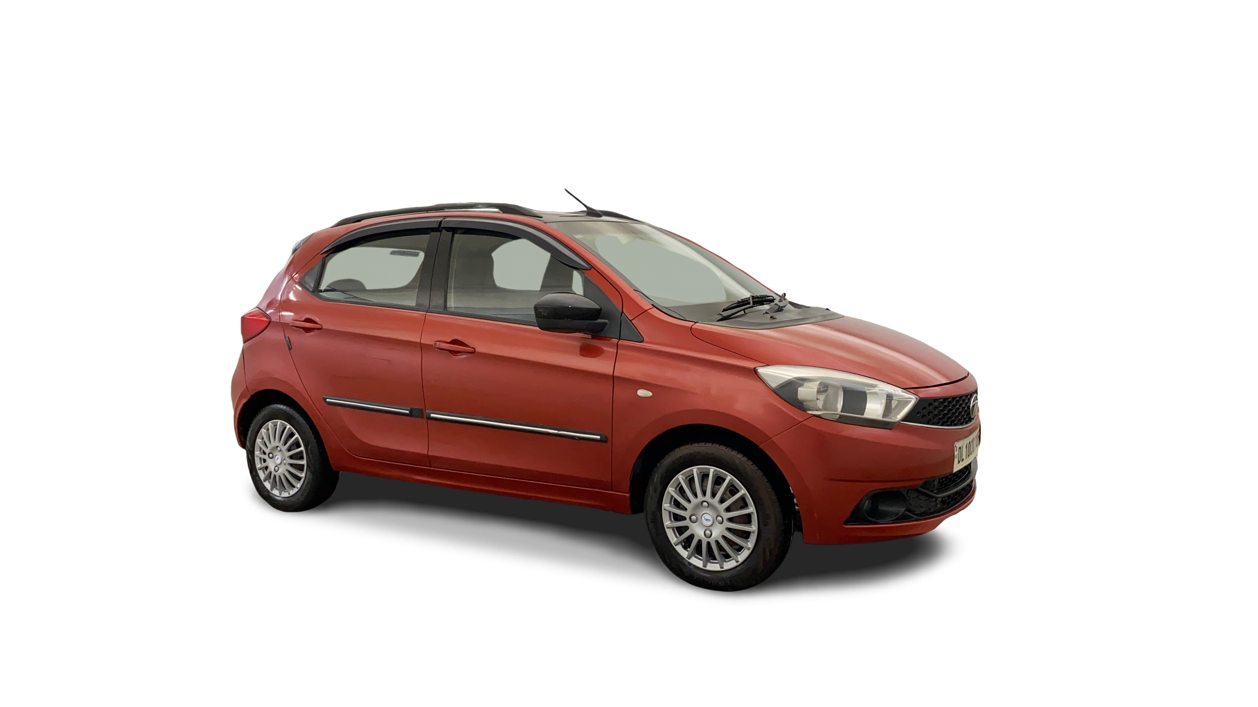 Tata Tiago-img
