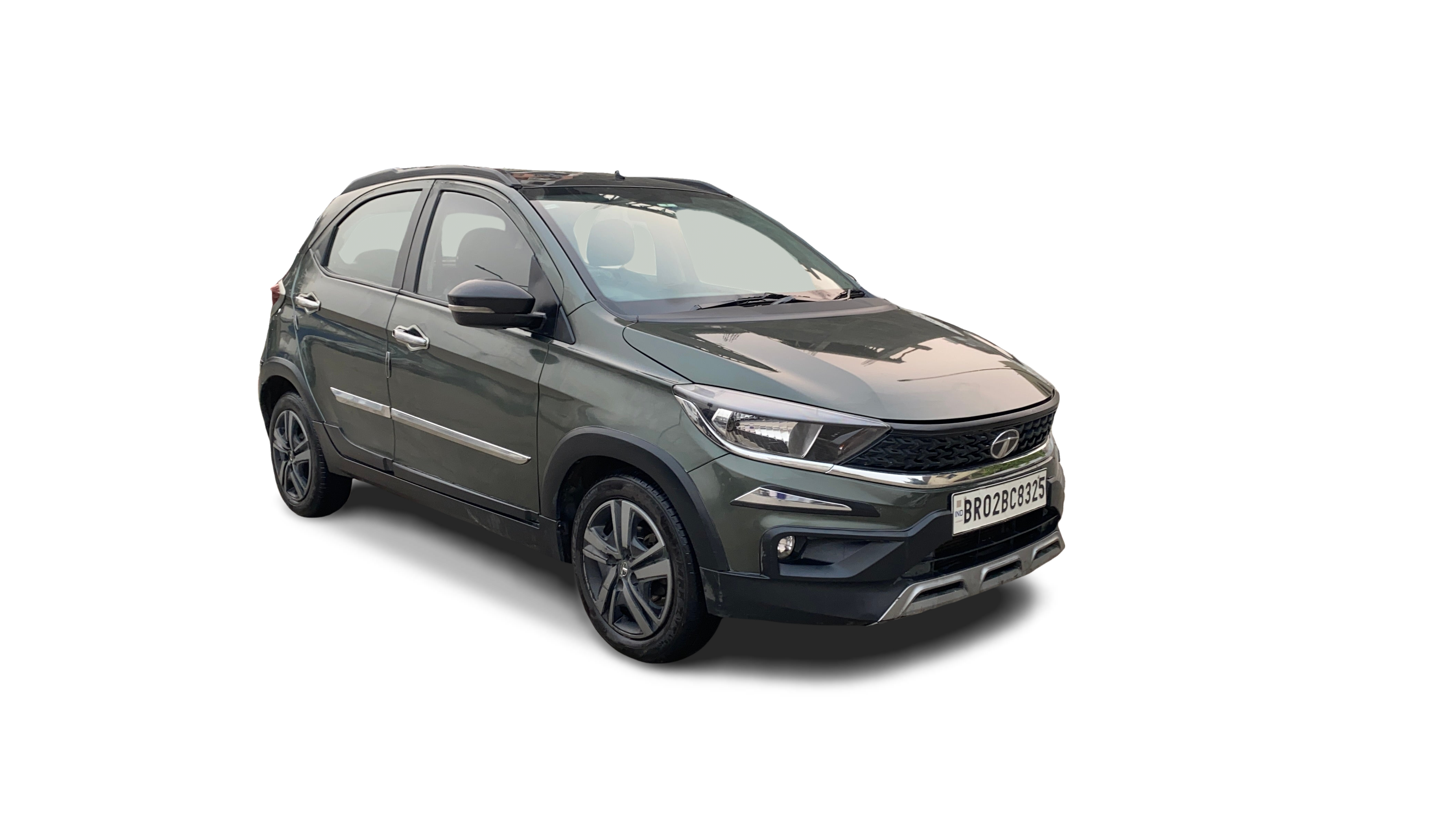 Tata TIAGO NRG-img