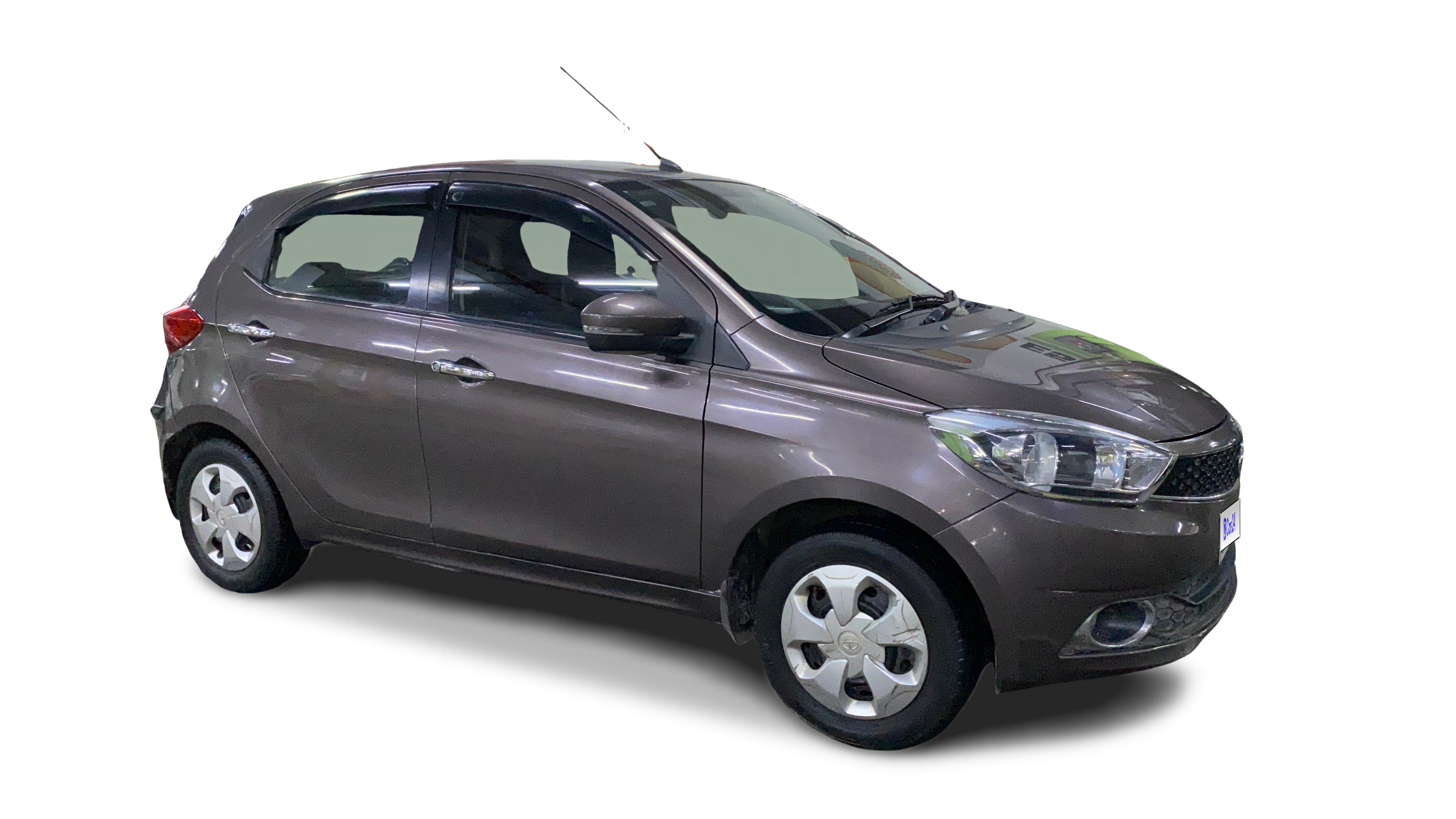 2016 Tata Tiago - Hatchback - Petrol - Manual - ₹3.23 lakh