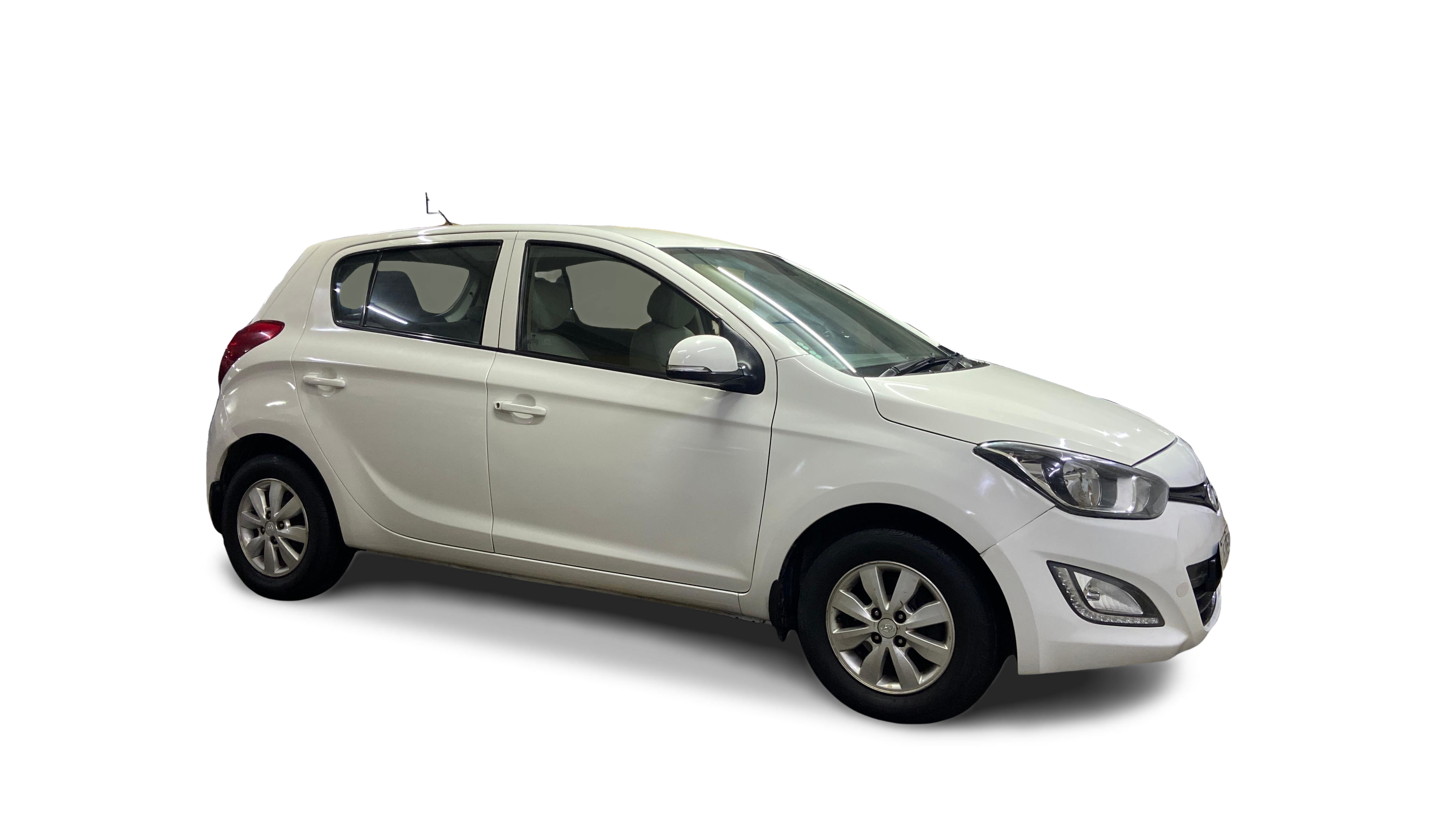 2013 Hyundai i20 - Hatchback - Petrol - Manual - ₹2.86 lakh