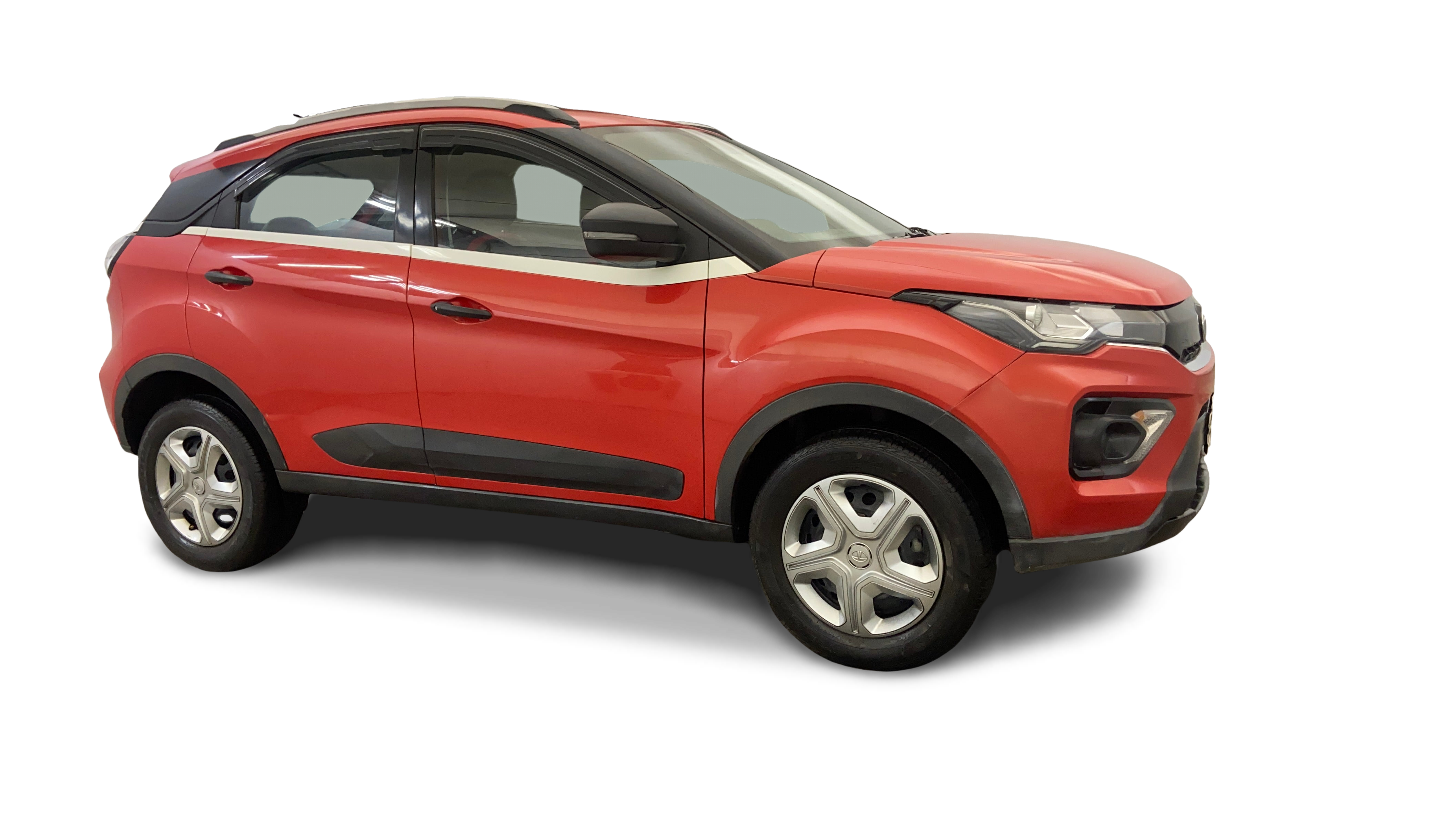 Tata NEXON-img
