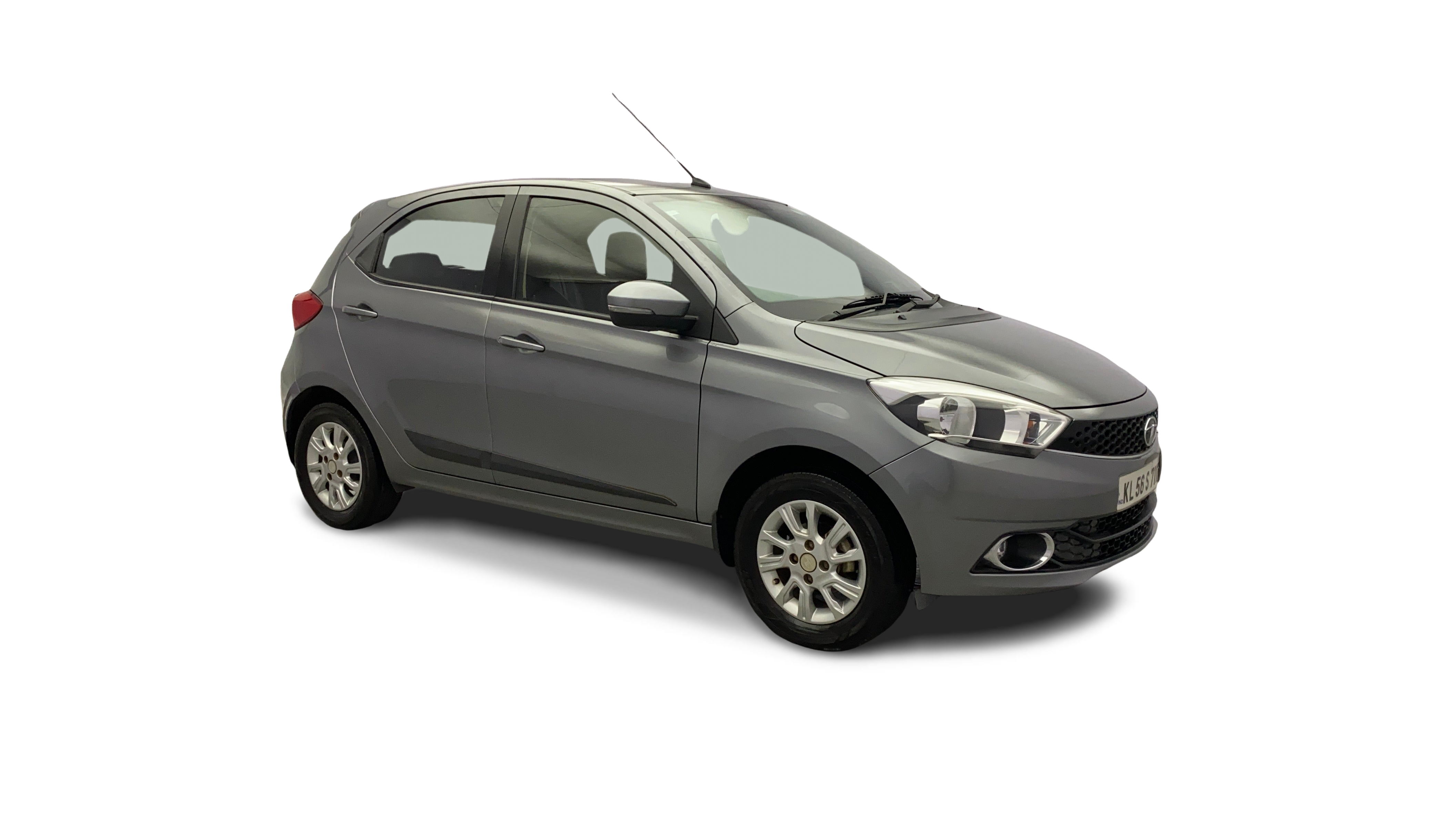 Tata Tiago-img