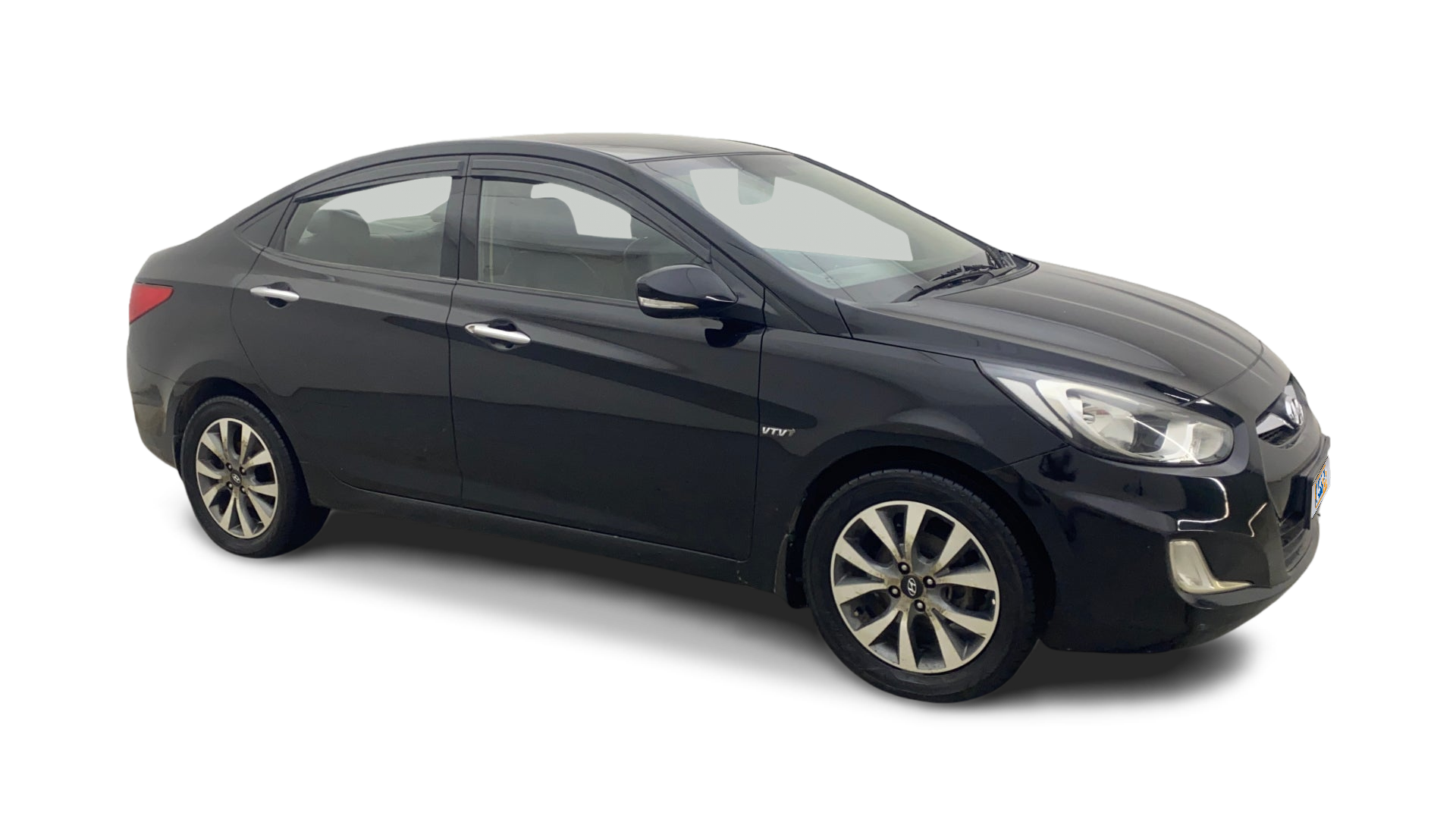 Hyundai Verna-img