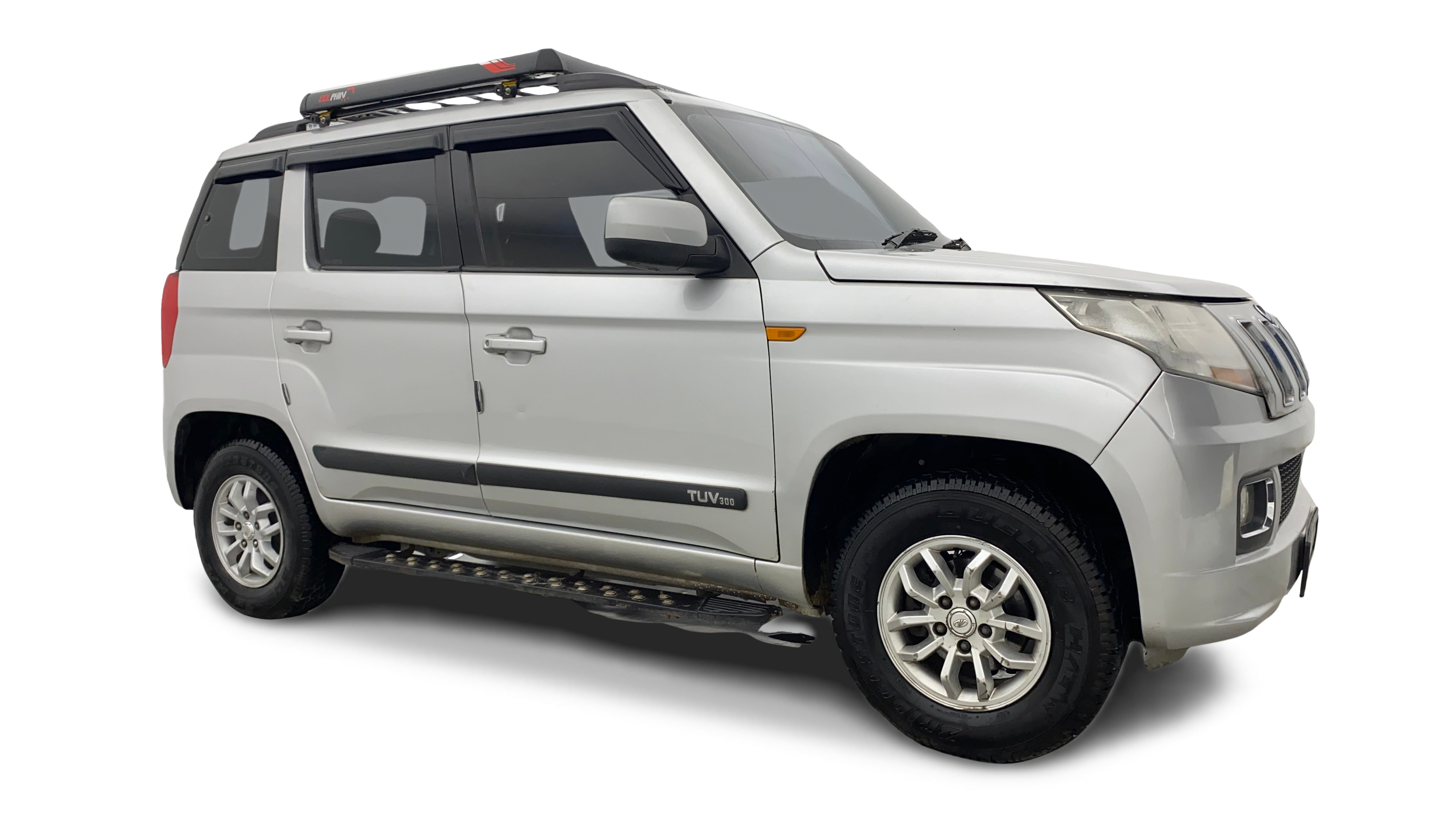 Mahindra TUV300-img