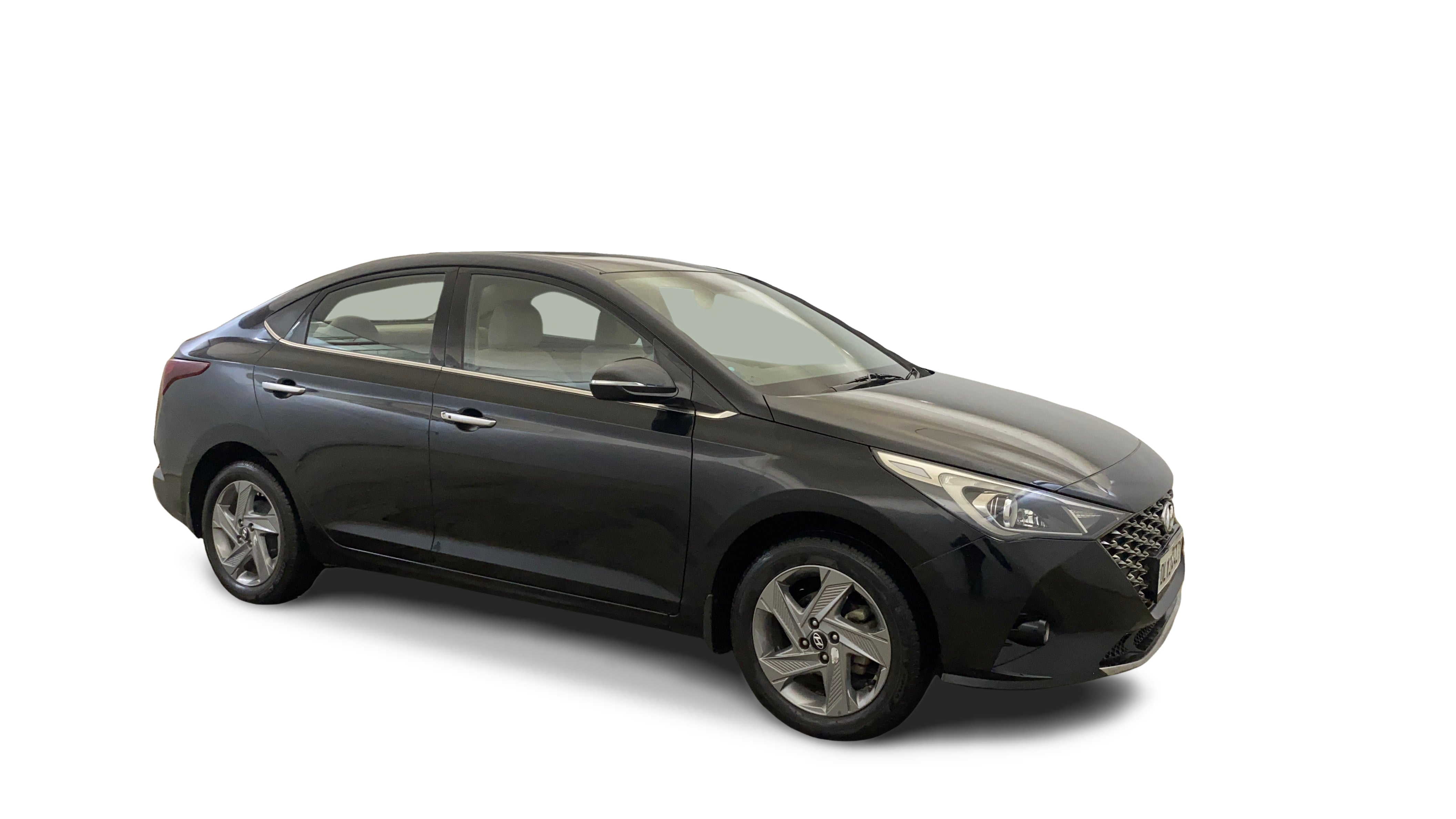 Hyundai Verna-img