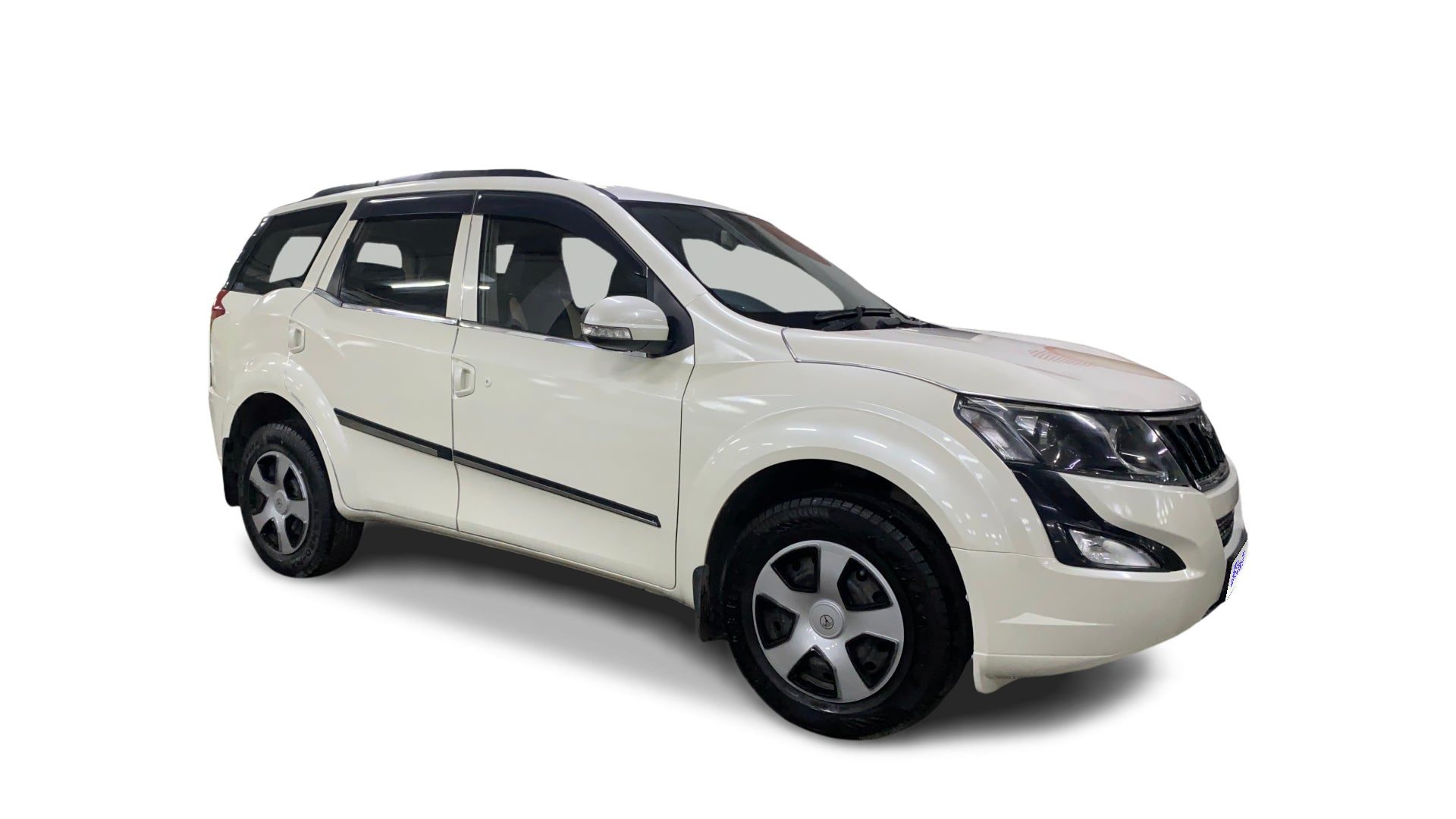 2017 Mahindra XUV500 - SUV - Diesel - Manual - ₹4.69 lakh