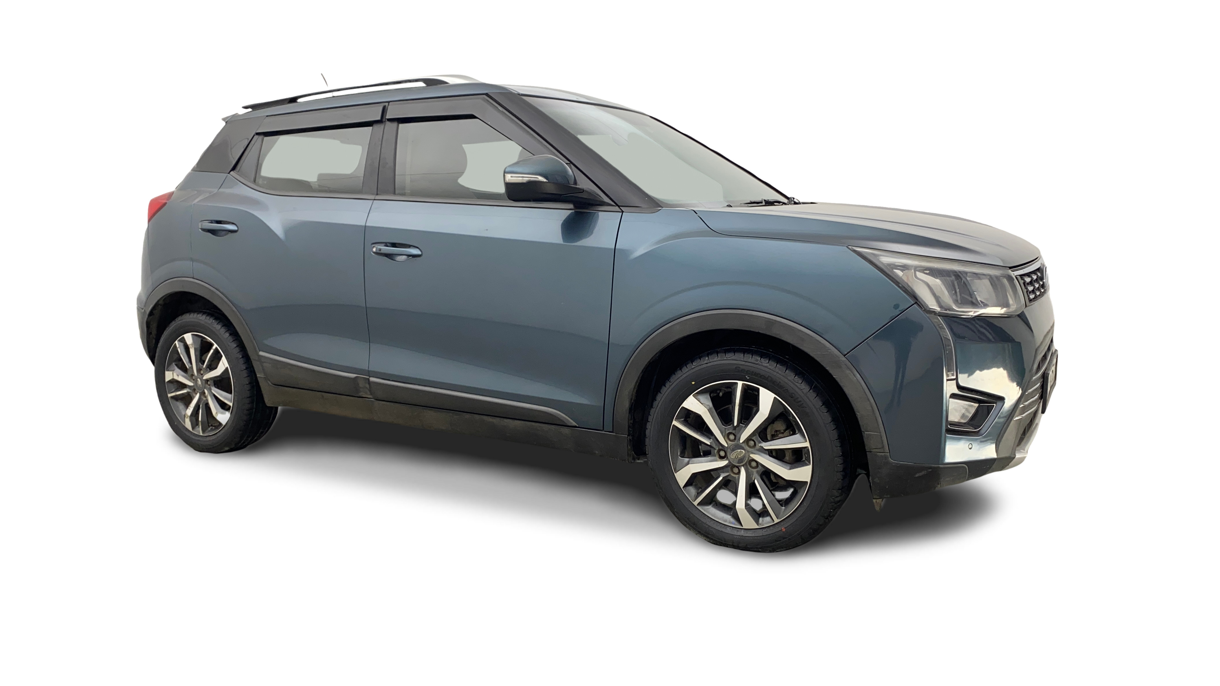2019 Mahindra XUV300 - SUV - Diesel - Manual - ₹7.90 lakh