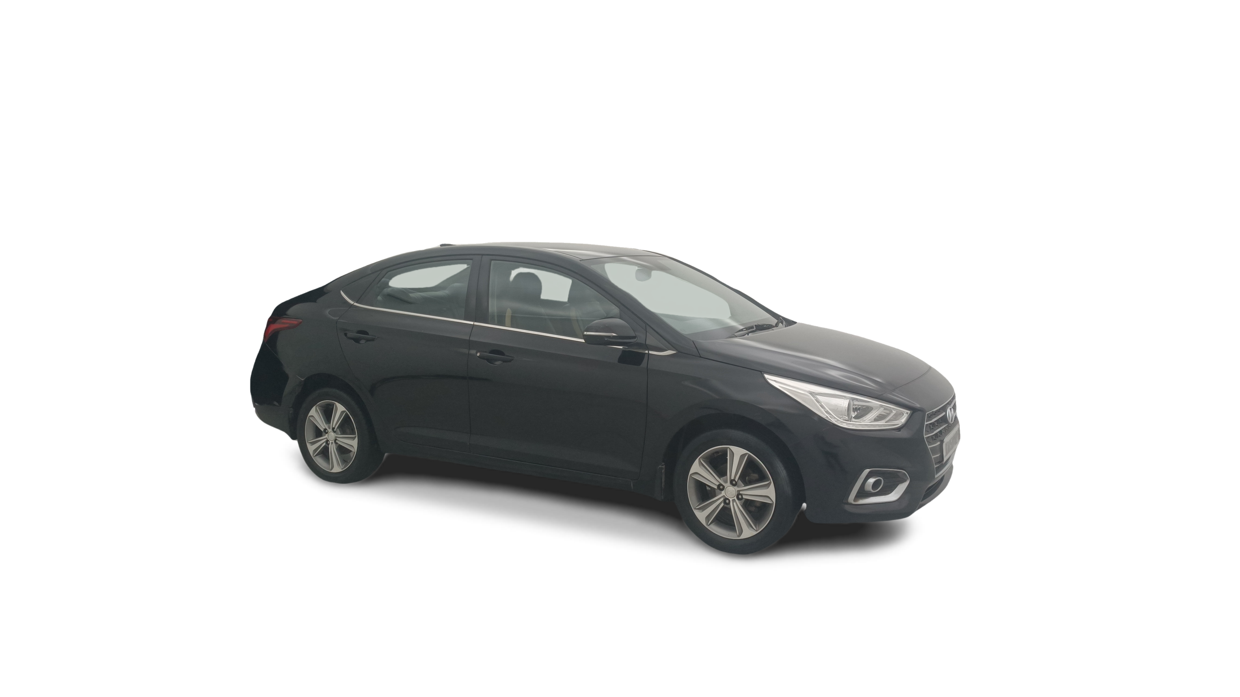 2018 Hyundai Verna - Sedan - Petrol - Manual - ₹6.50 lakh