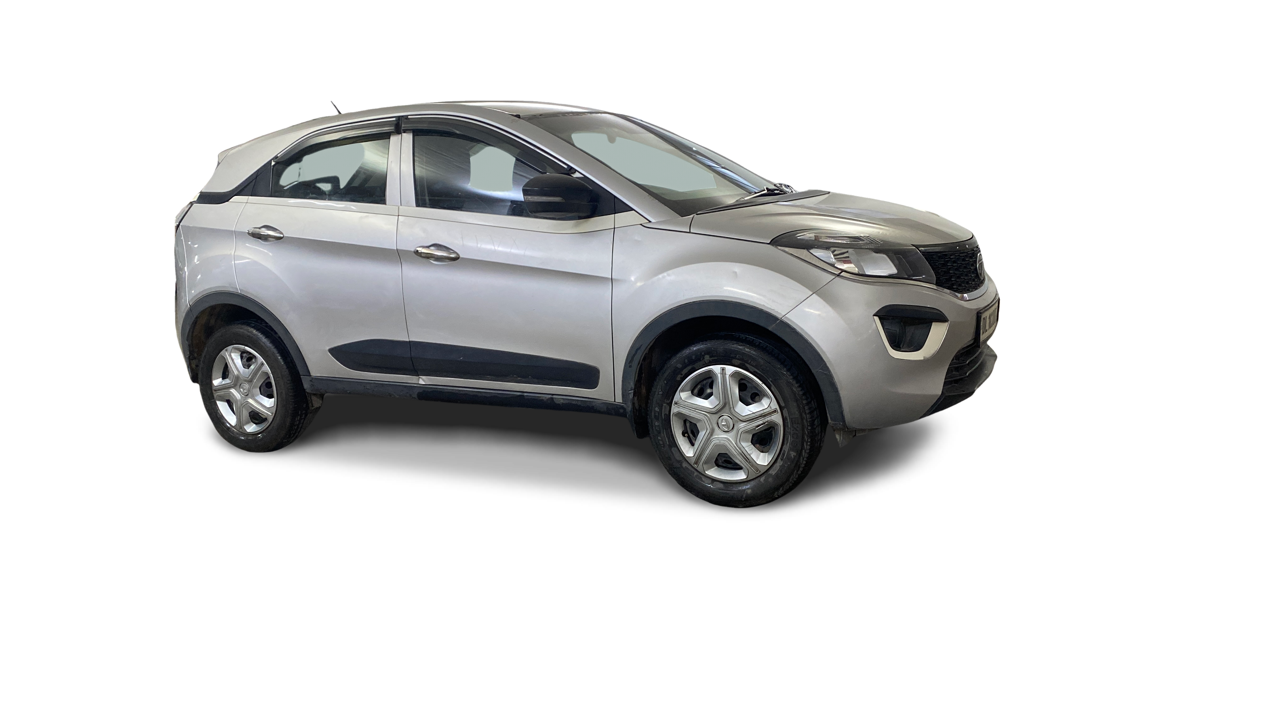 2018 Tata NEXON - SUV - Petrol - Automatic - ₹4.11 lakh