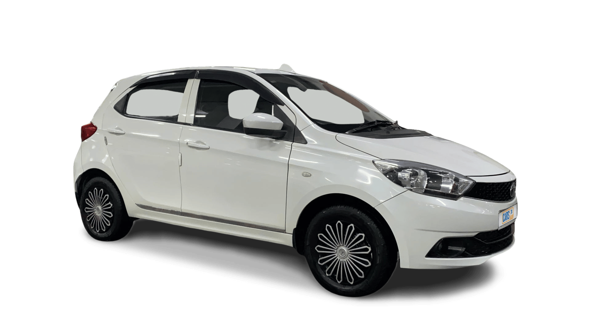 2017 Tata Tiago - Hatchback - Petrol - Manual - ₹2.61 lakh