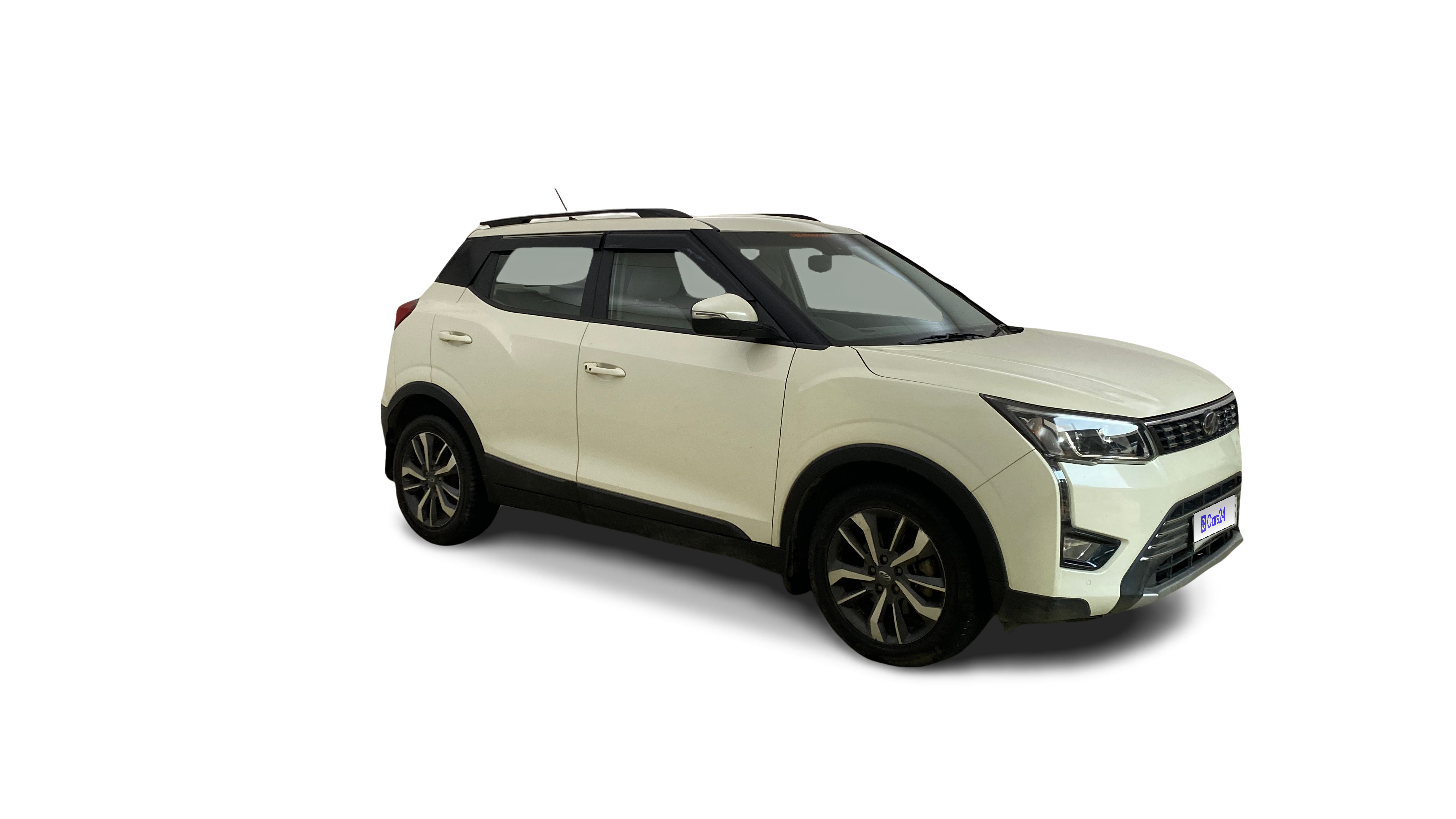 2021 Mahindra XUV300 - SUV - Diesel - Automatic - ₹7.11 lakh