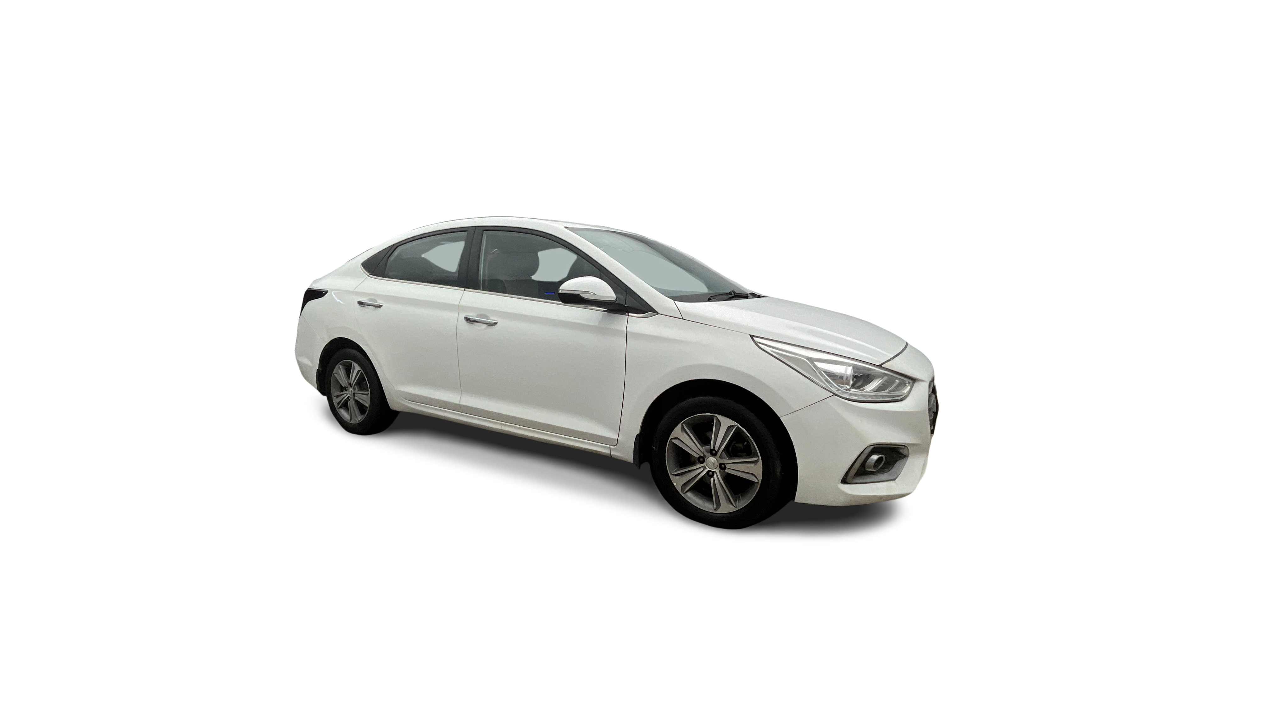 2019 Hyundai Verna - Sedan - Petrol - Manual - ₹5.84 lakh