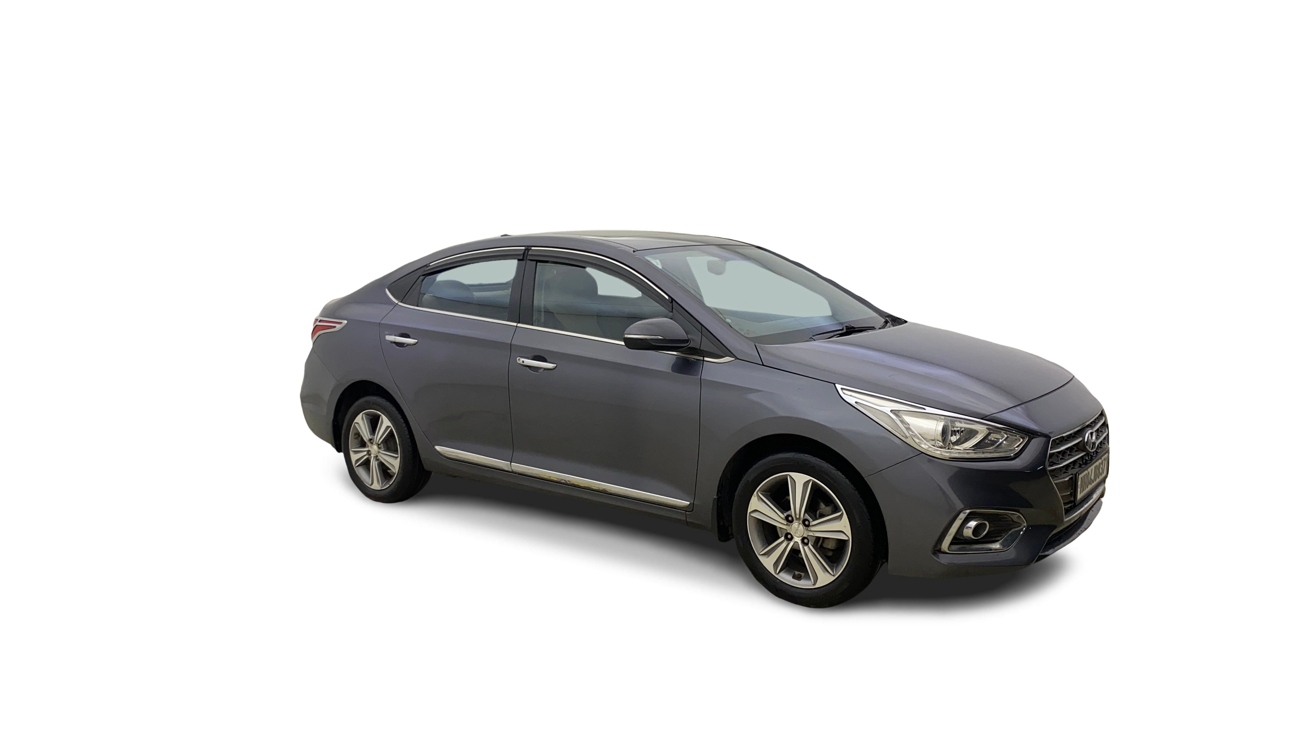 Hyundai Verna-img