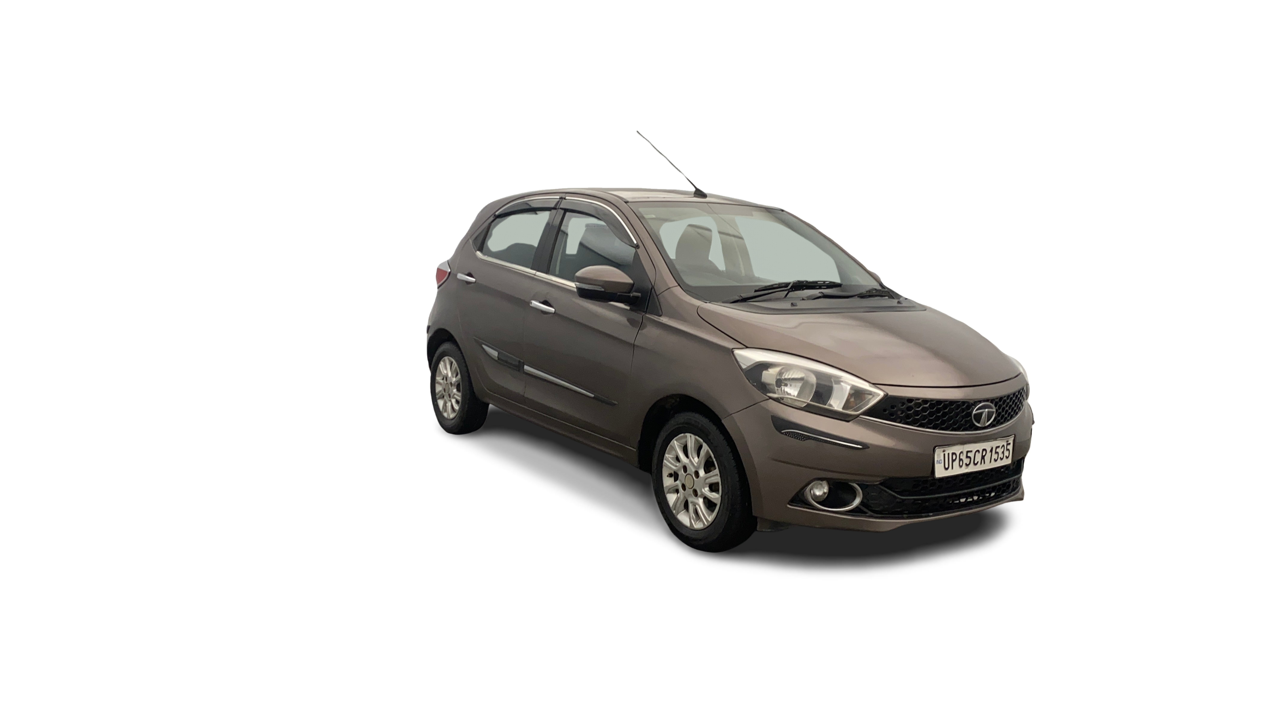 Tata Tiago-img