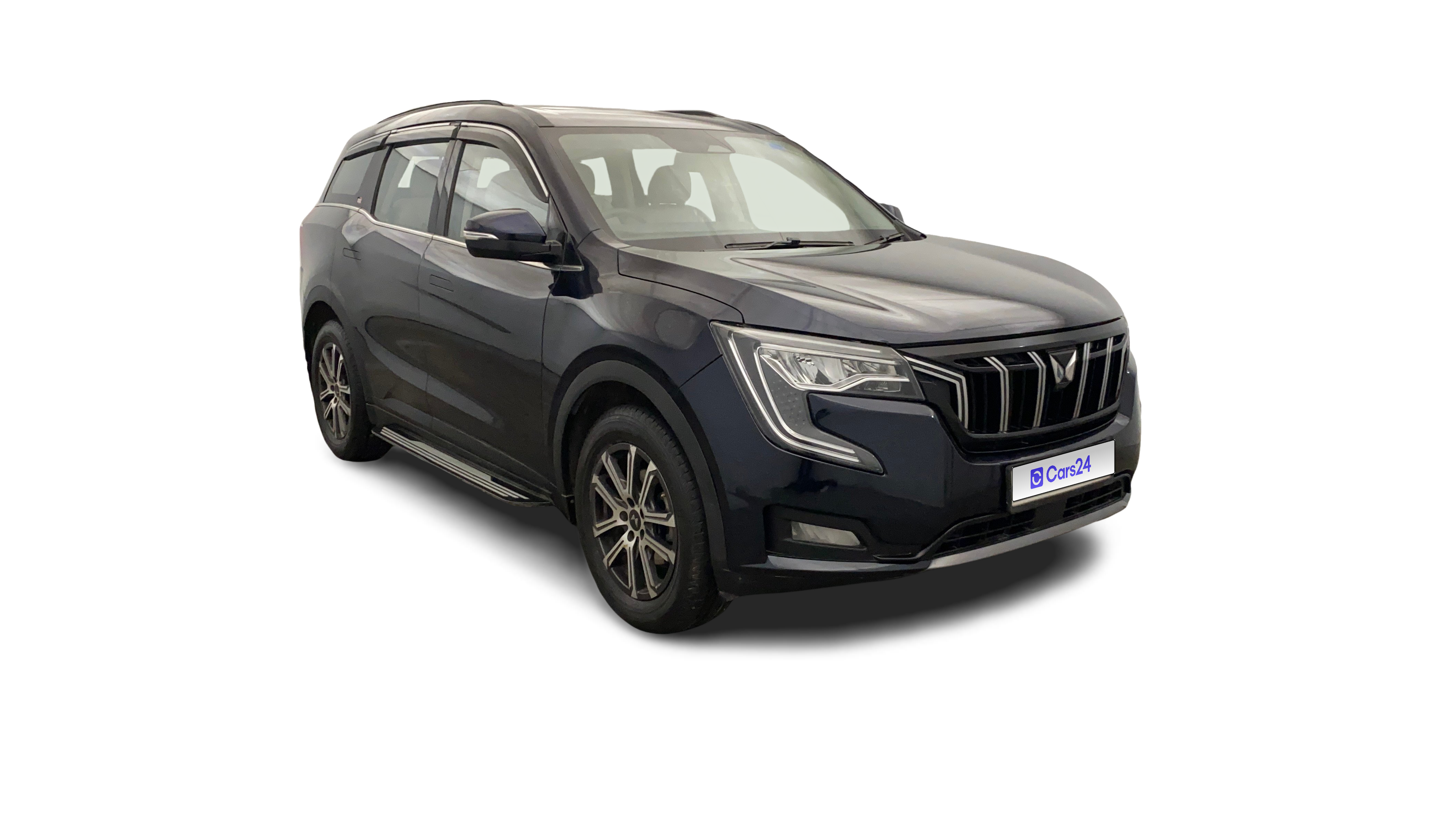 2023 Mahindra XUV700 - SUV - Petrol - Manual - ₹16.21 lakh