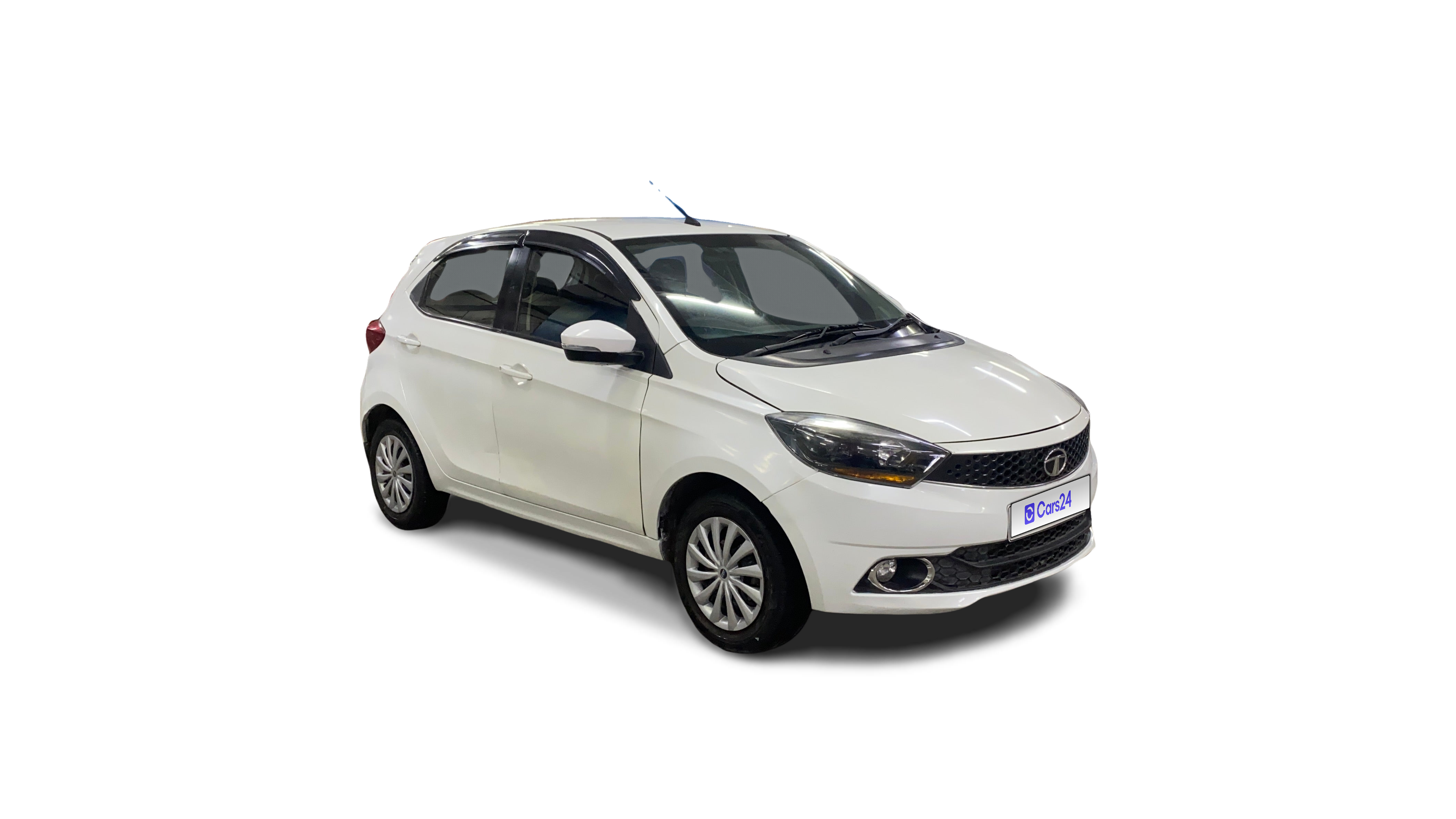 2018 Tata Tiago - Hatchback - Petrol - Automatic - ₹3.20 lakh