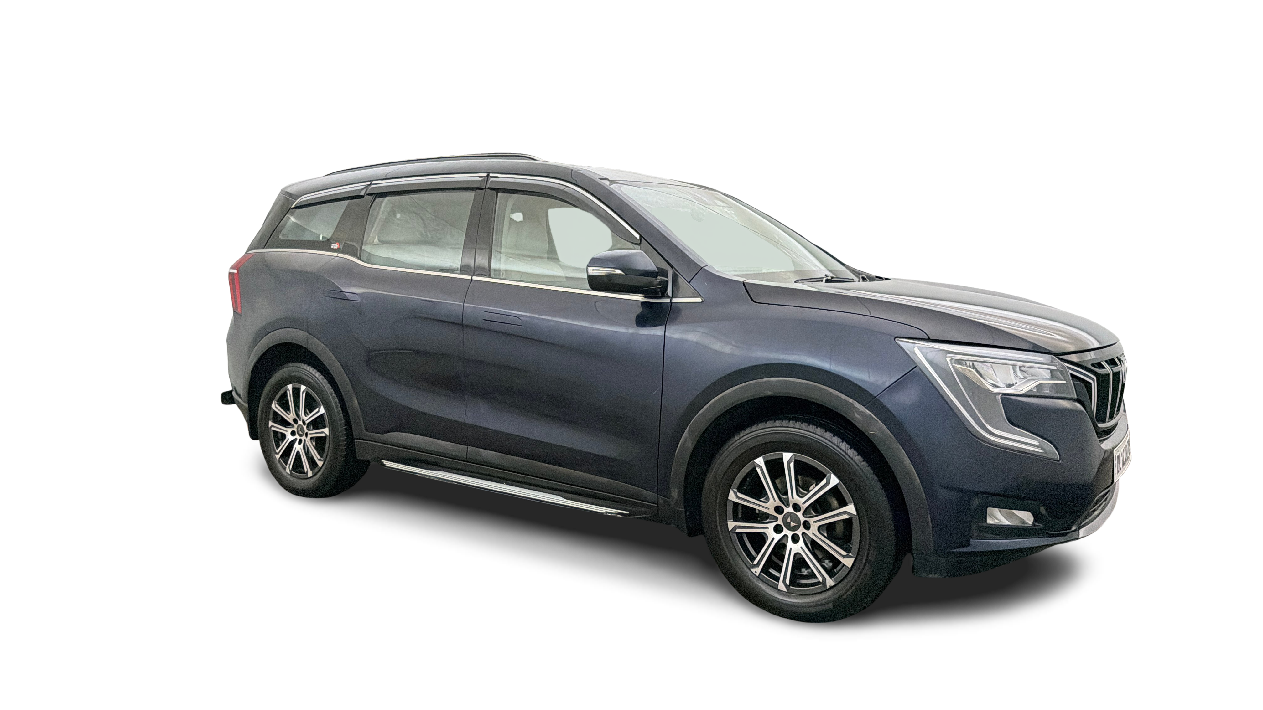2023 Mahindra XUV700 - SUV - Petrol - Automatic - ₹16.55 lakh