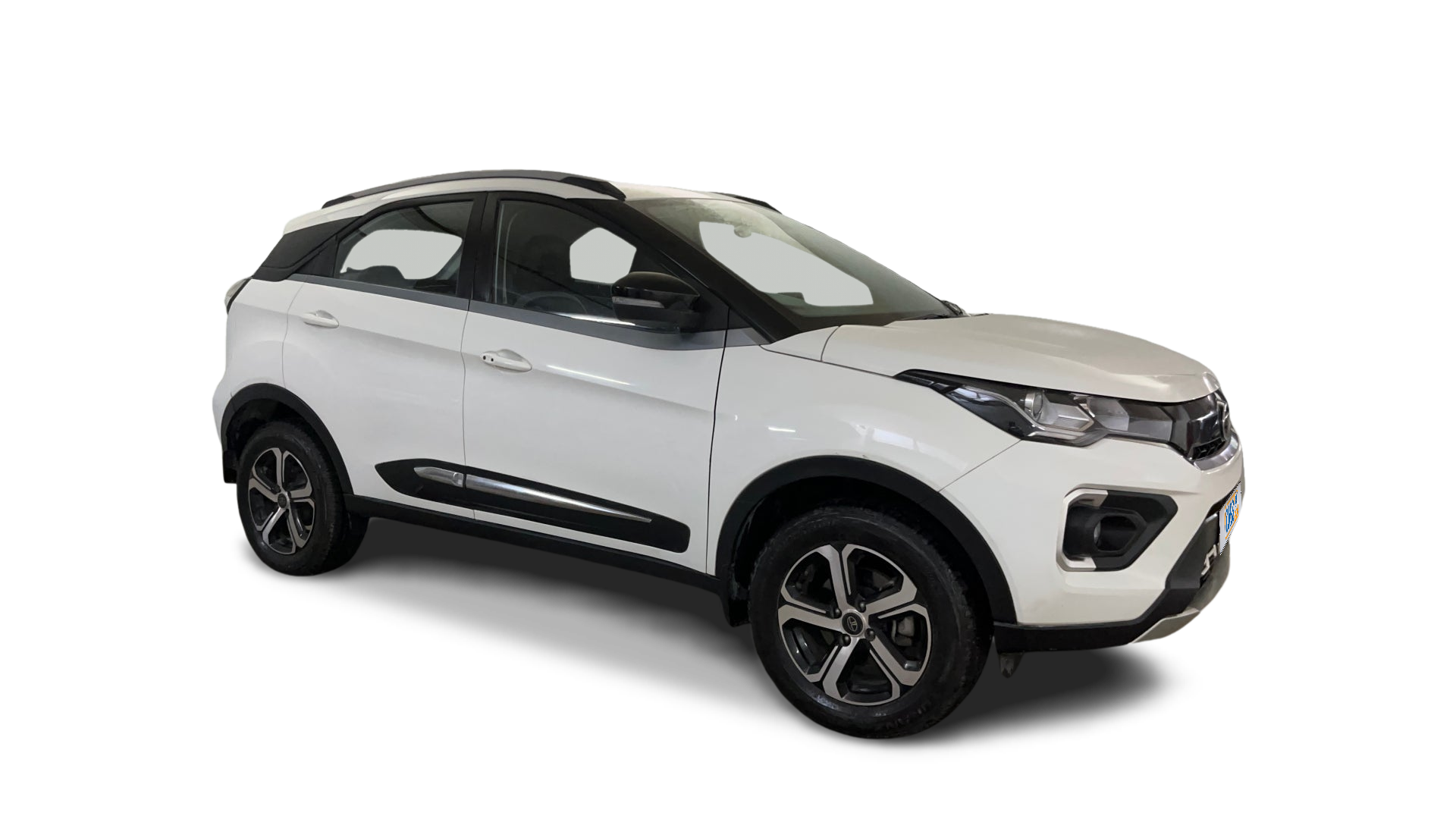 Tata NEXON-img
