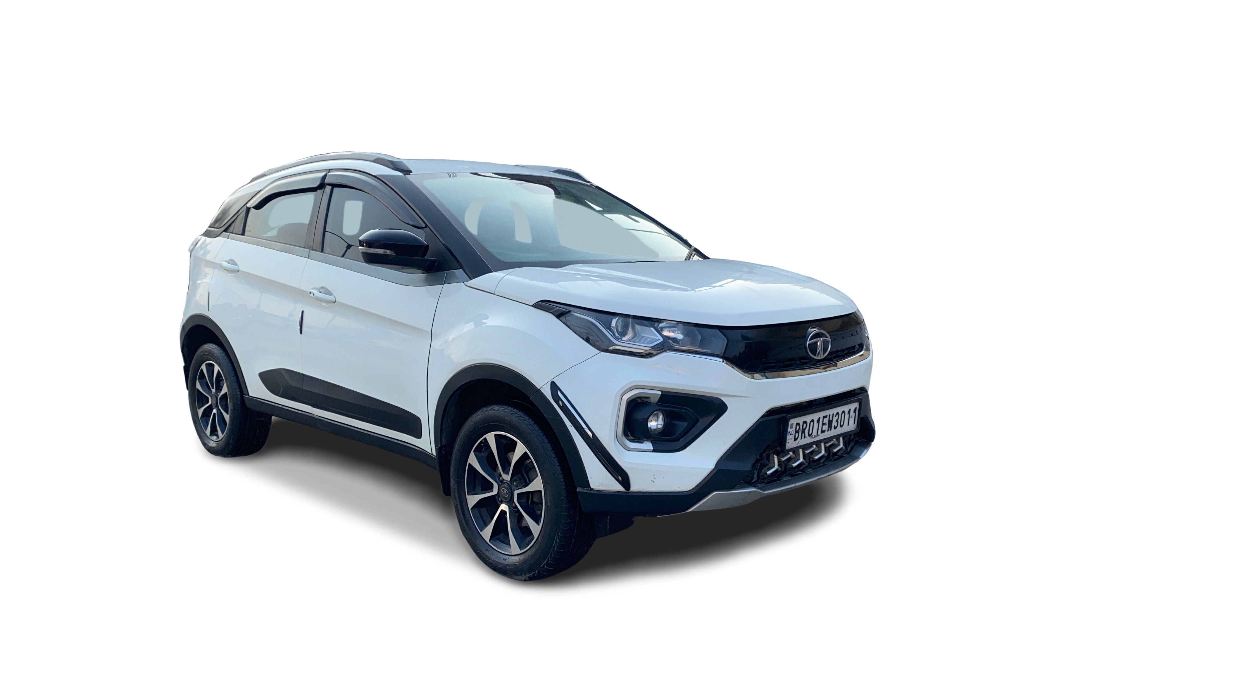 Tata NEXON-img