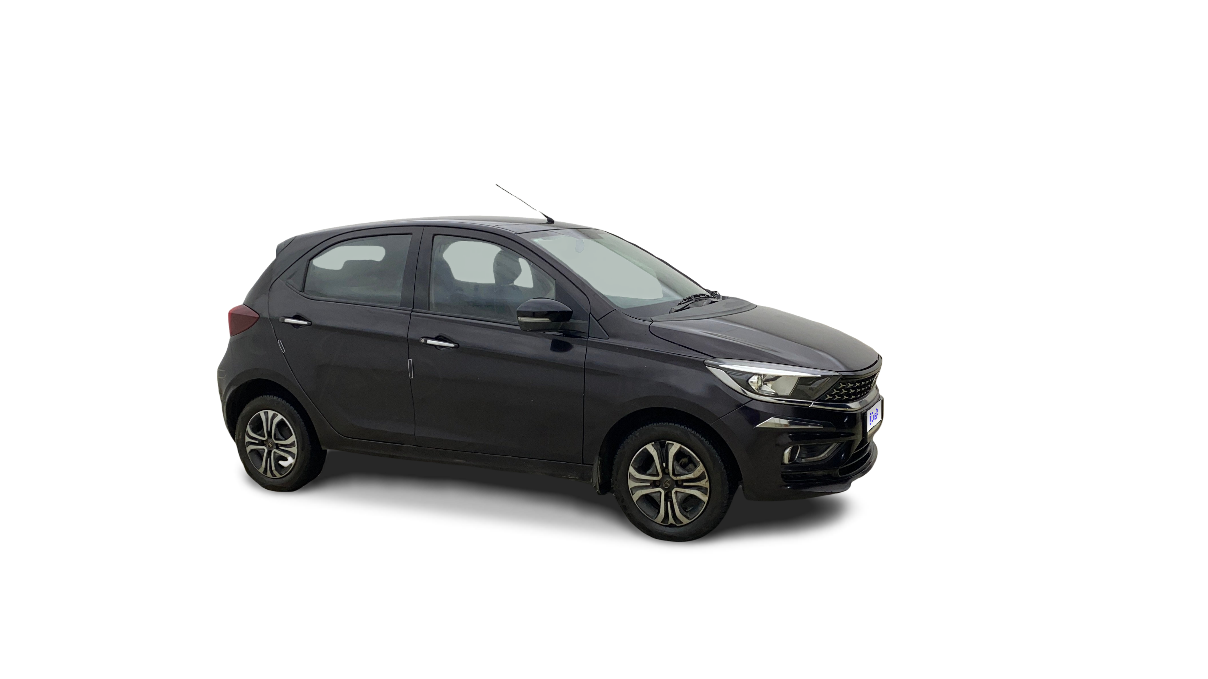 2022 Tata Tiago - Hatchback - CNG - Manual - ₹5.15 lakh