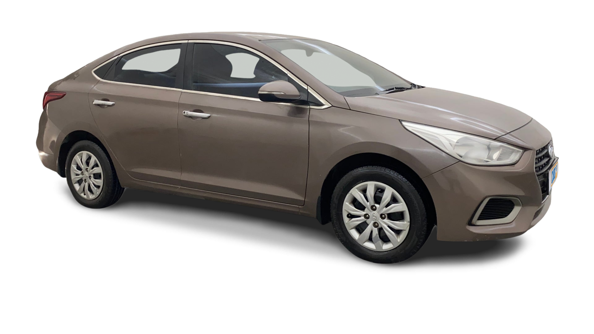 Hyundai Verna-img