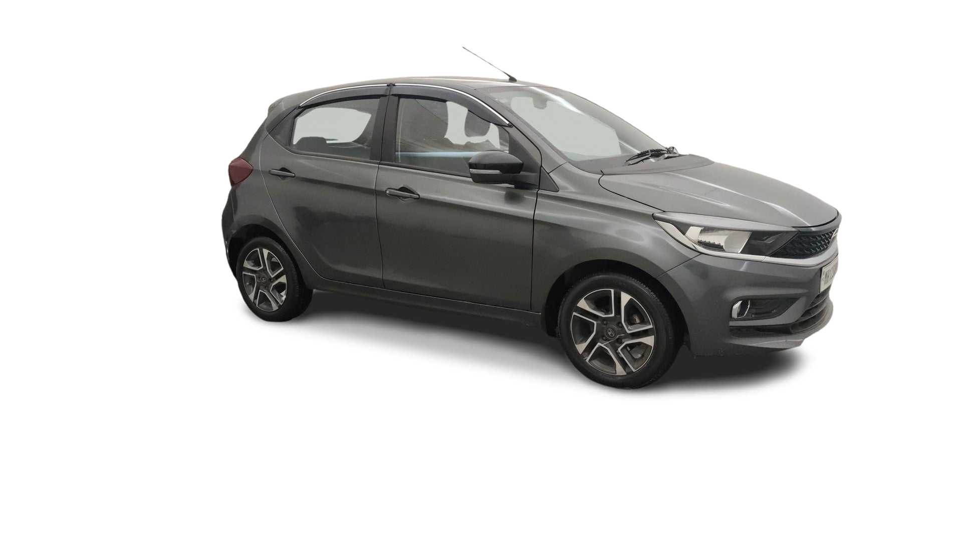 Tata Tiago-img