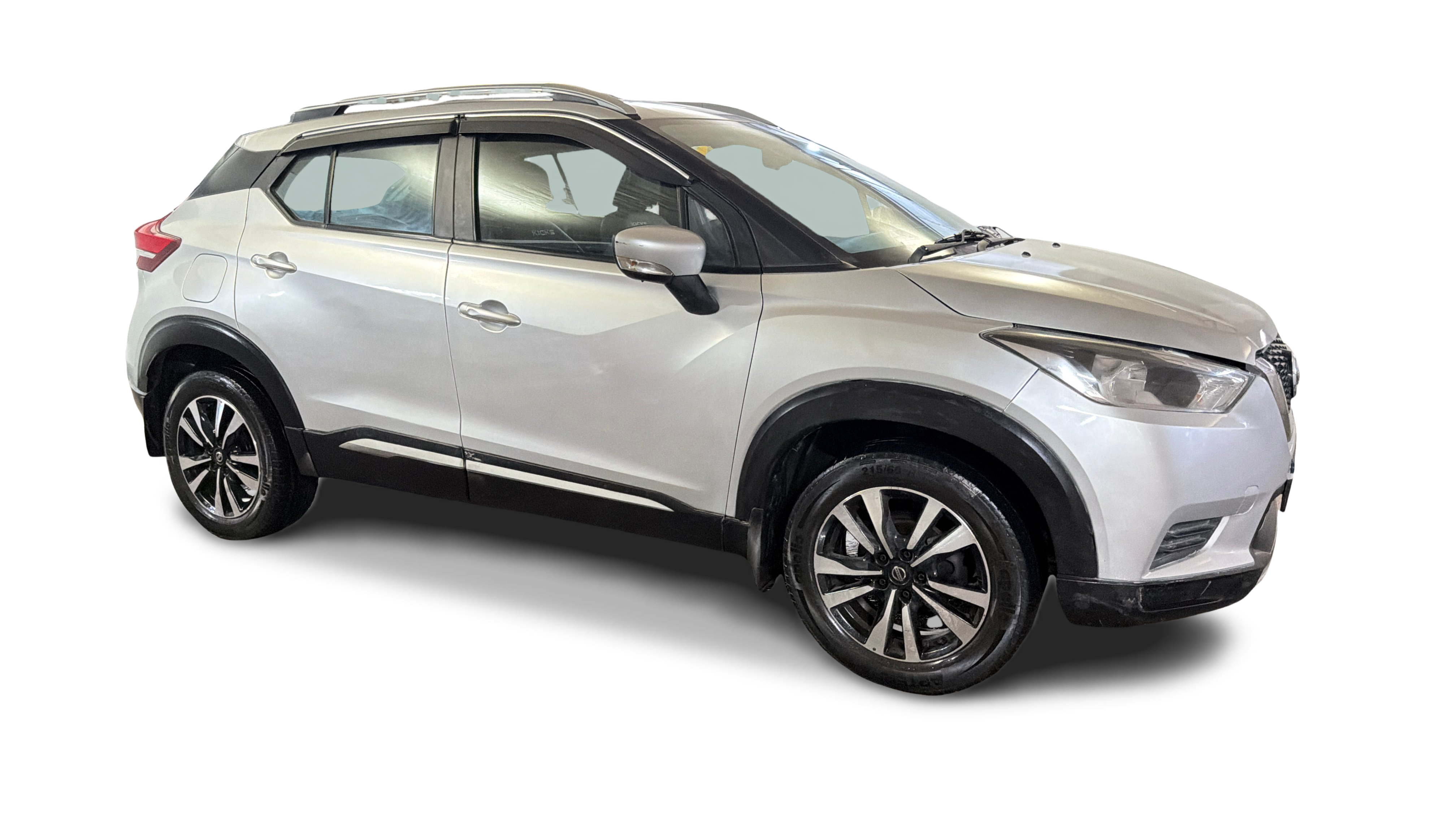 2022 Nissan Kicks - SUV - Petrol - Manual - ₹4.90 lakh