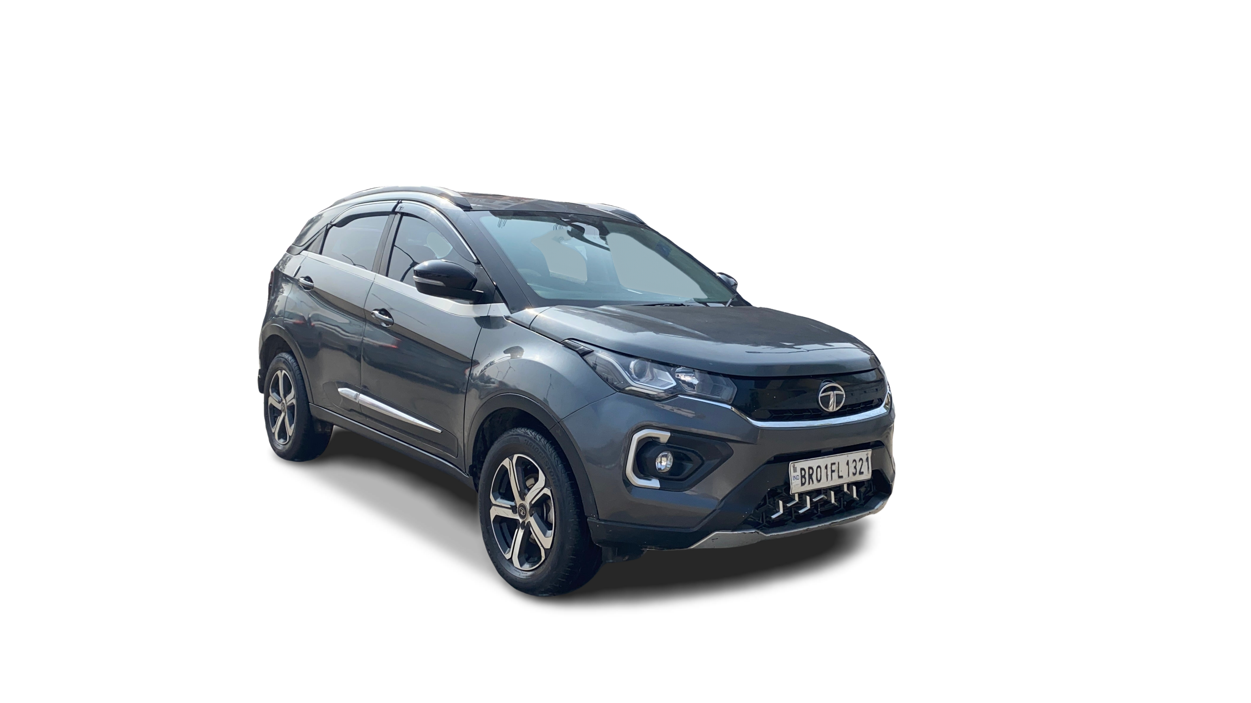 Tata NEXON-img
