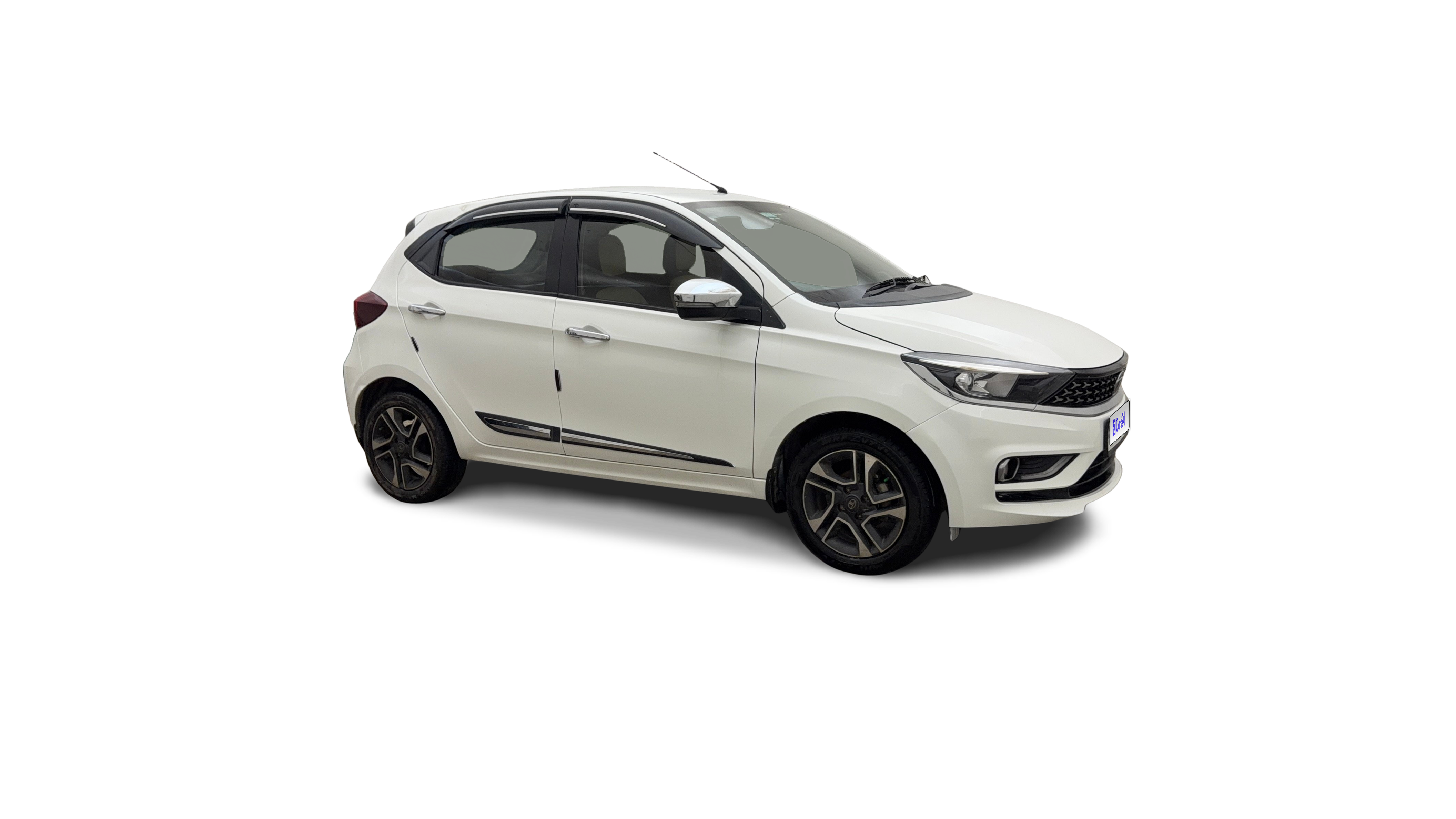 2023 Tata Tiago - Hatchback - Petrol - Manual - ₹5.58 lakh