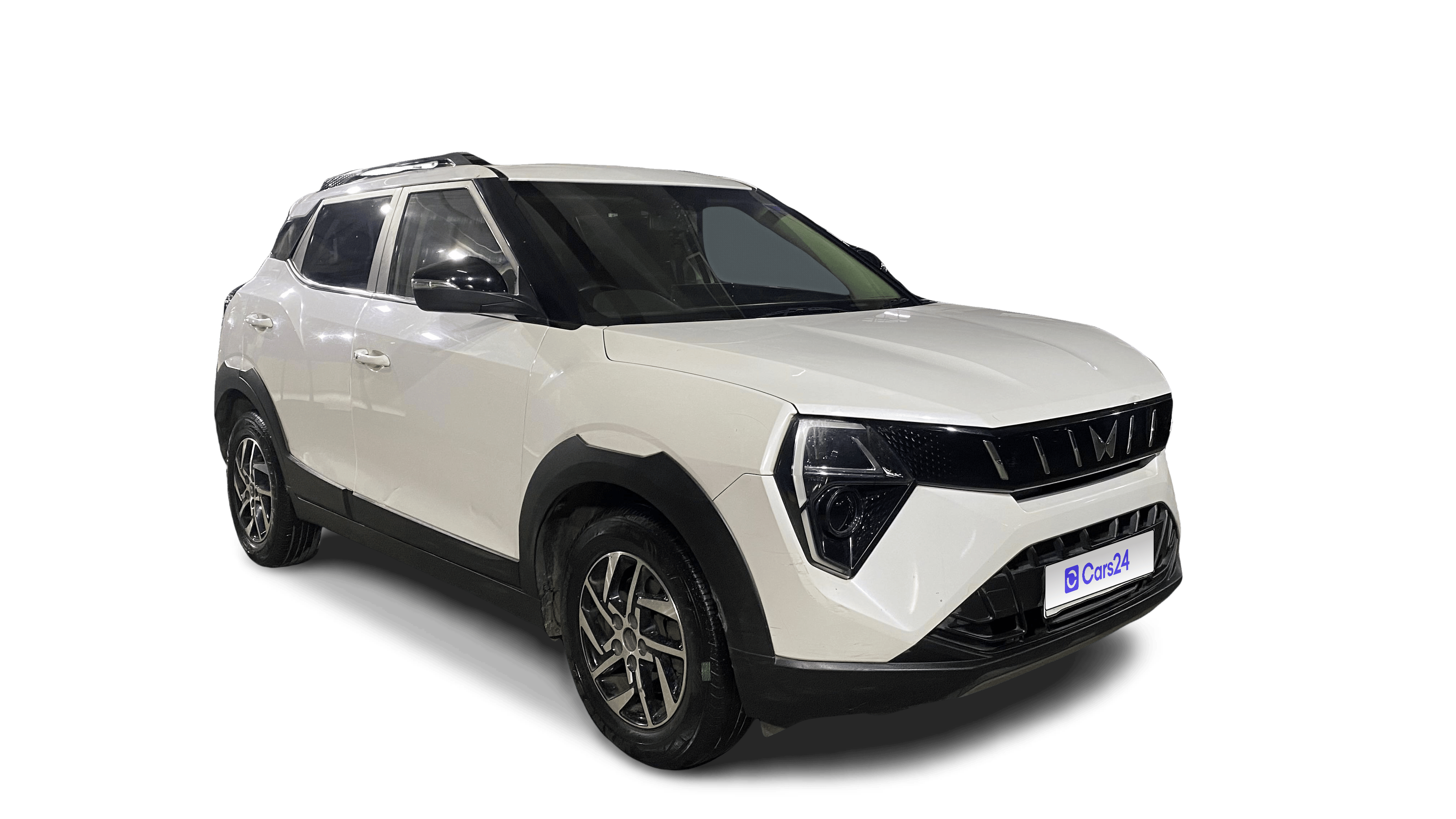 2024 Mahindra XUV 3XO - SUV - Petrol - Automatic - ₹9.89 lakh