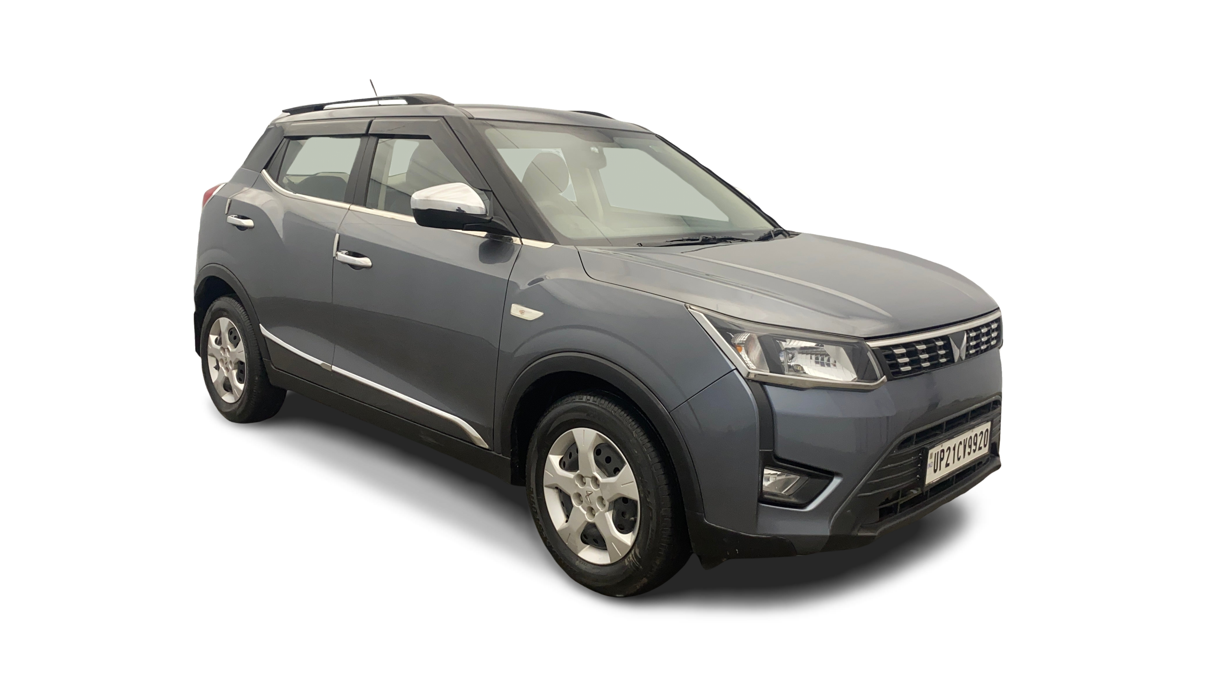 2022 Mahindra XUV300 - SUV - Petrol - Manual - ₹6.28 lakh