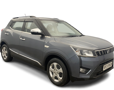 Mahindra XUV300-img