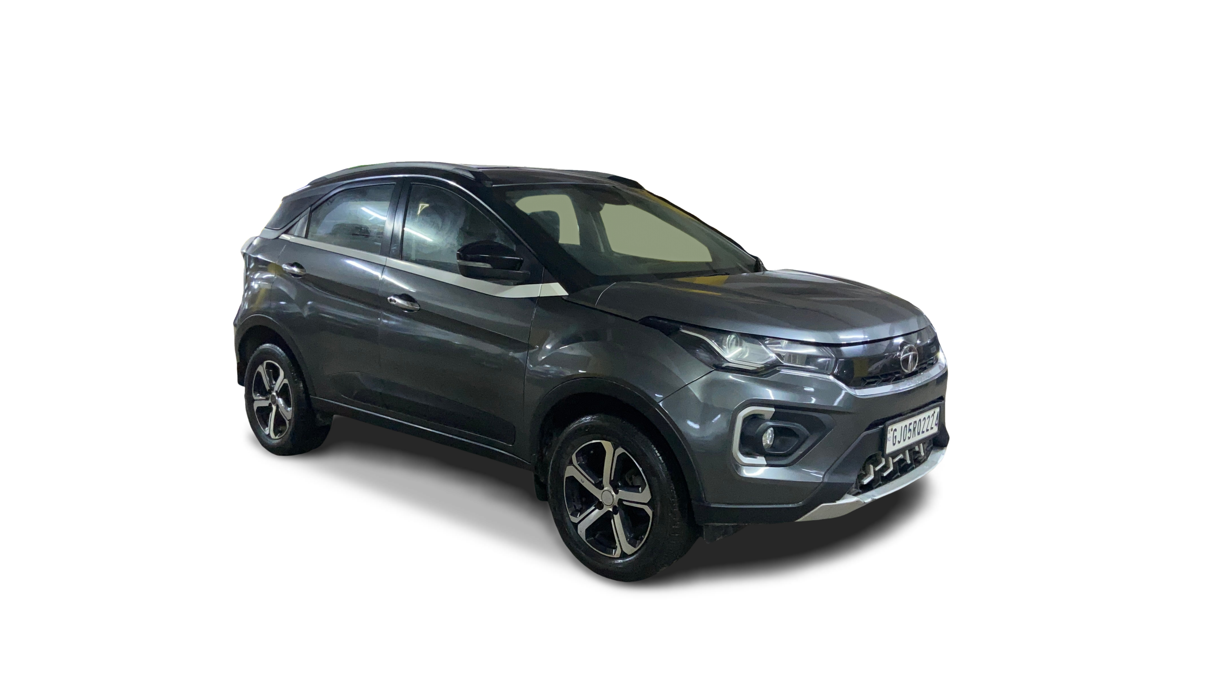 Tata NEXON-img