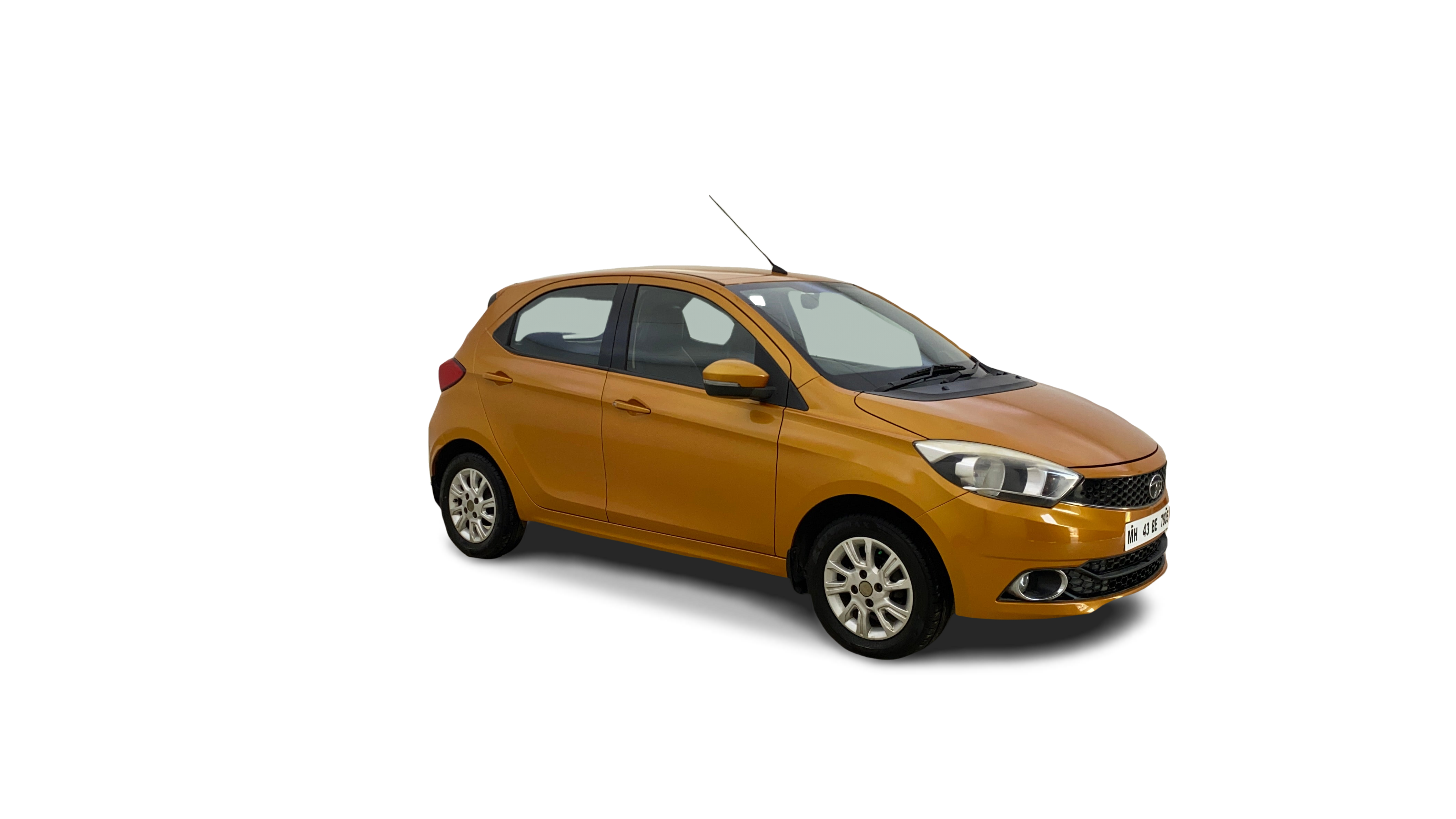 Tata Tiago-img