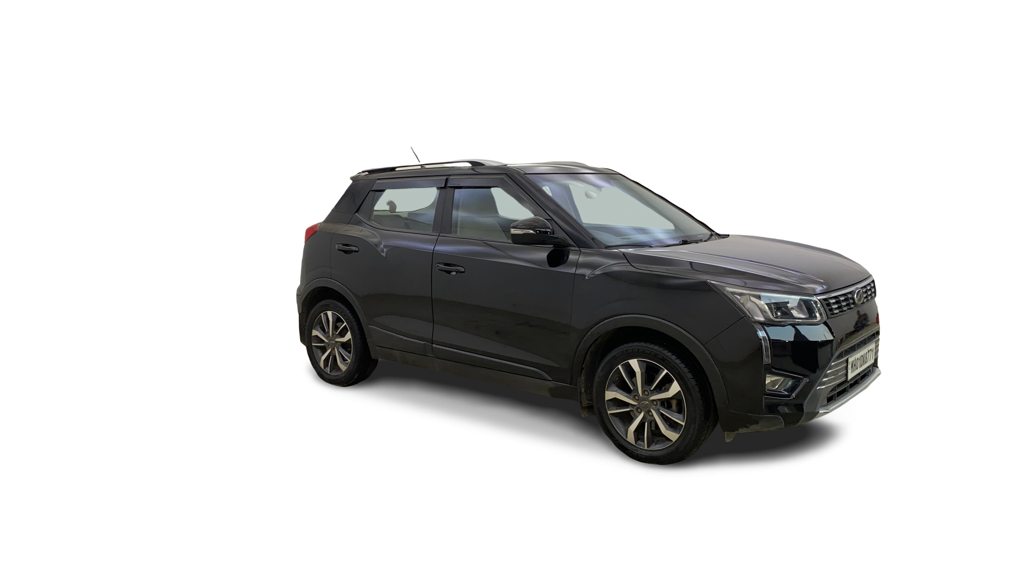 2019 Mahindra XUV300 - SUV - Diesel - Manual - ₹7.05 lakh