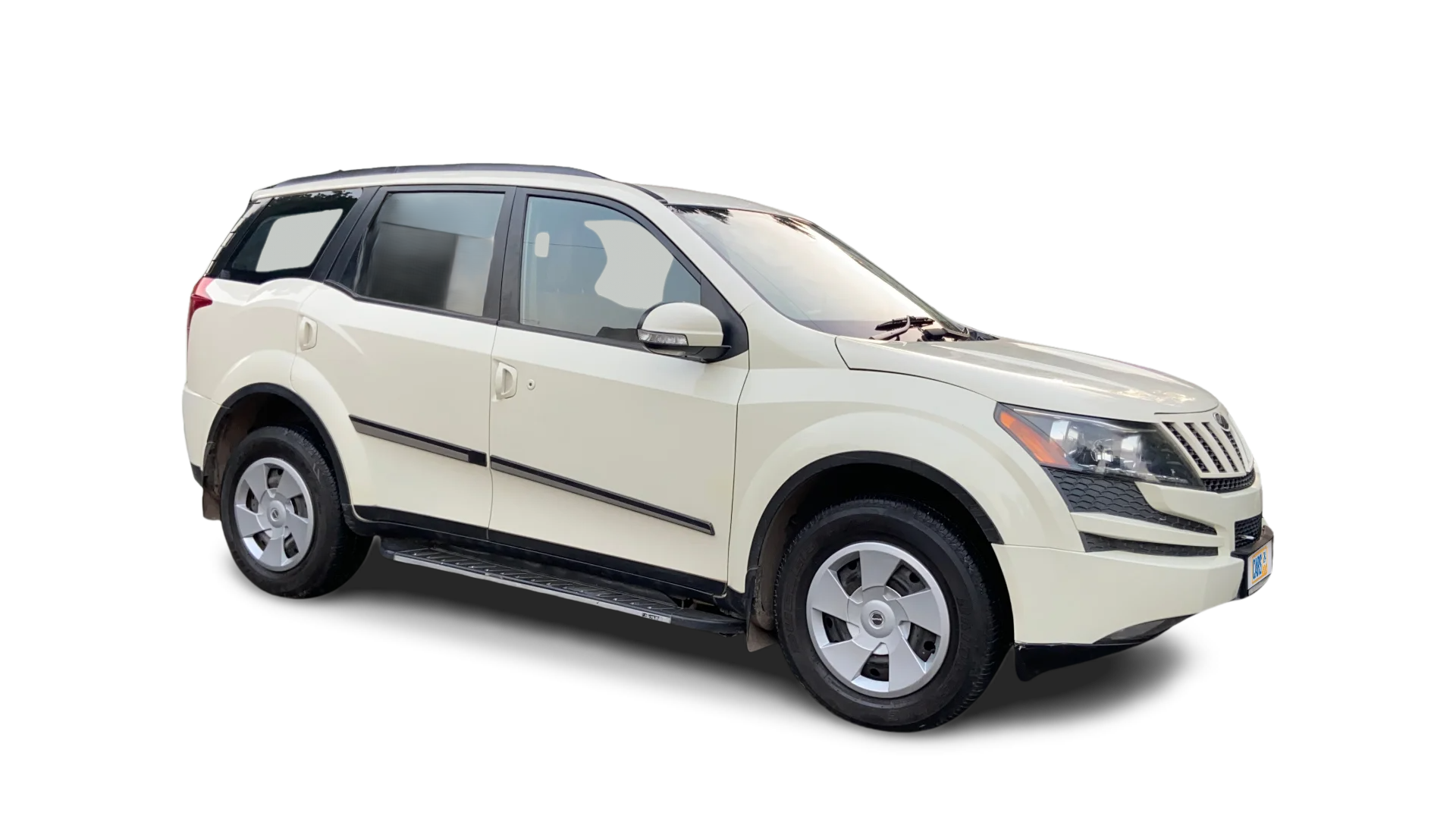 Mahindra XUV500-img