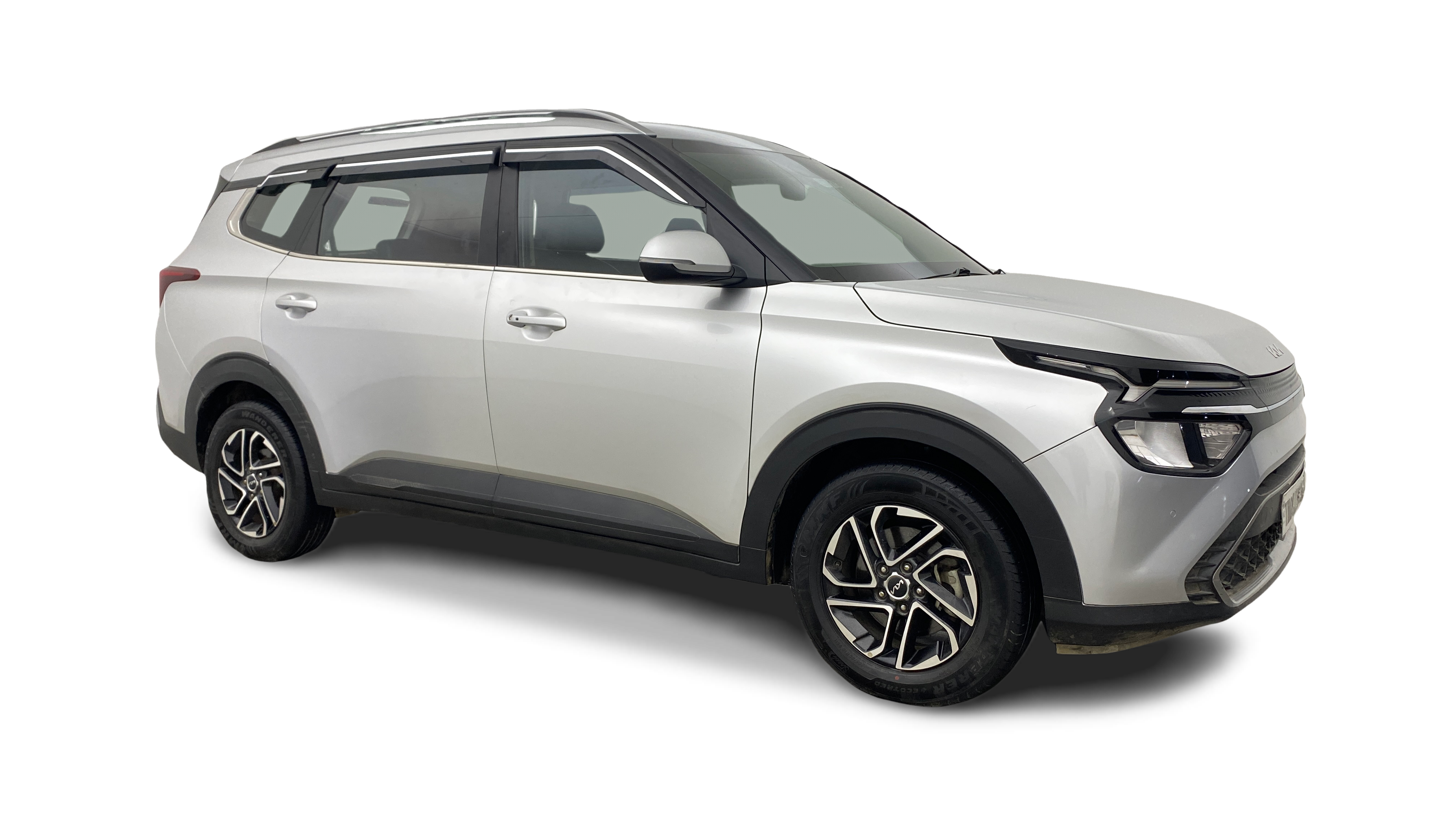 2022 KIA CARENS - SUV - Petrol - Manual - ₹9.90 lakh