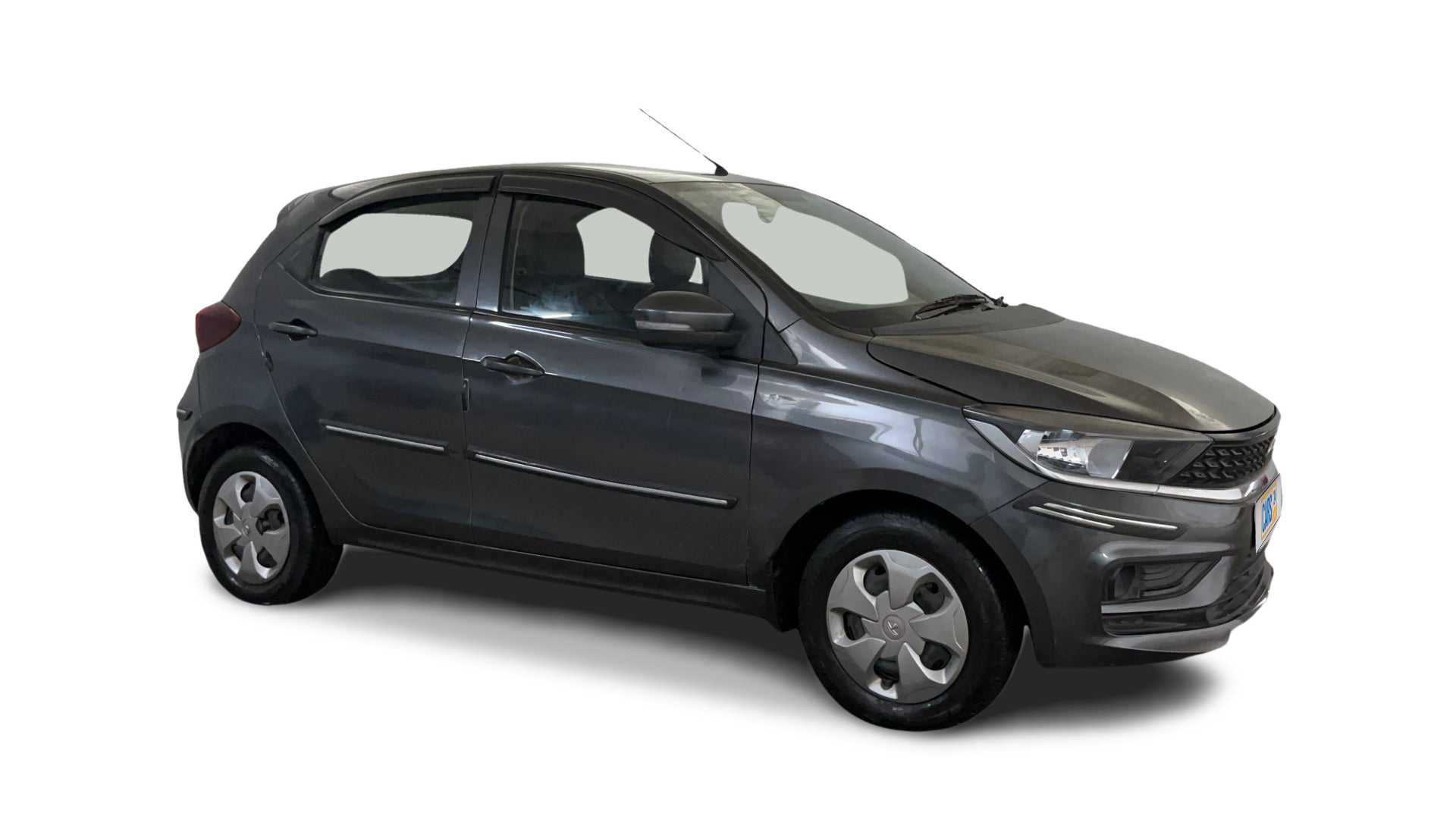 Tata Tiago-img
