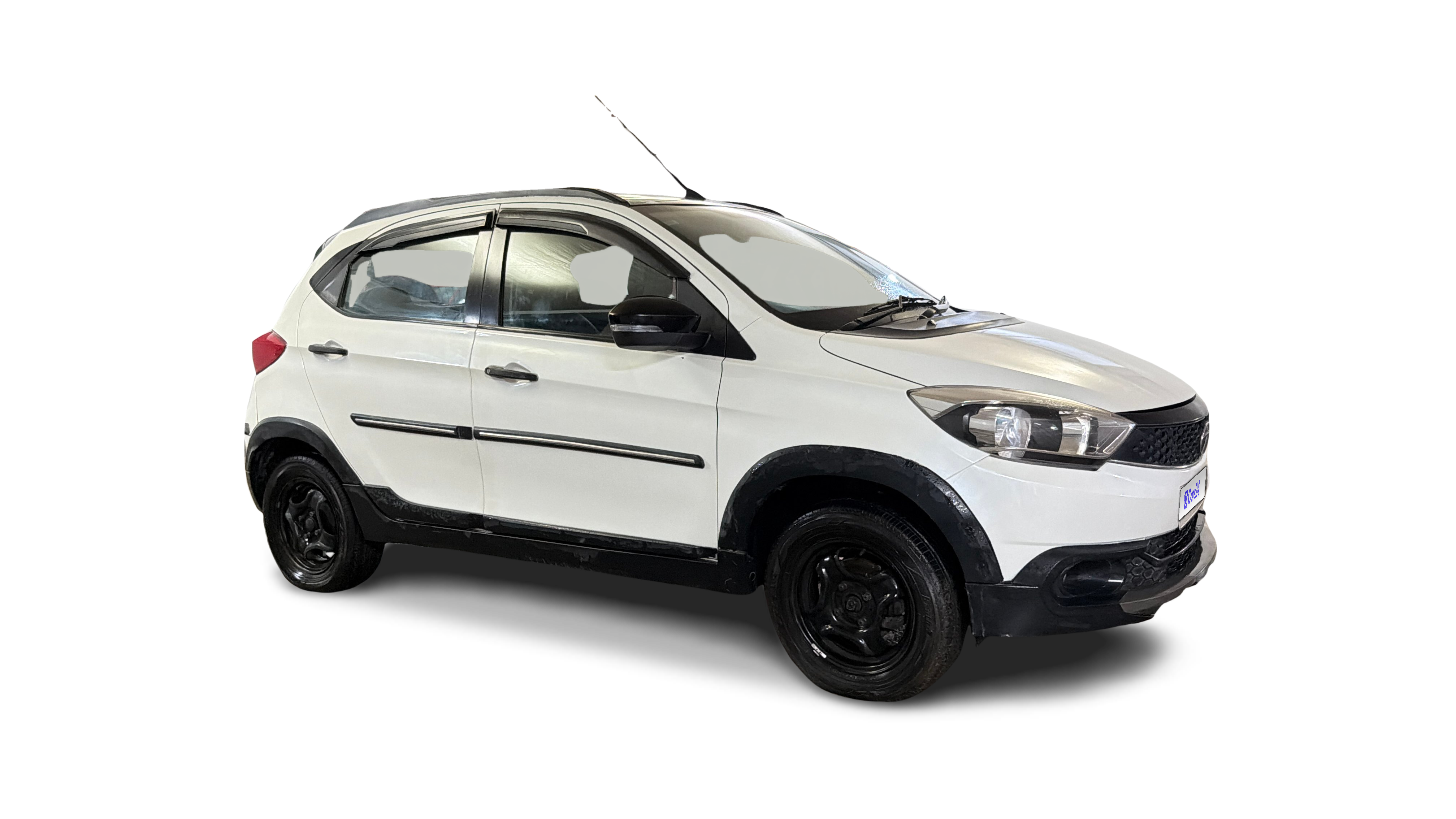 2018 Tata TIAGO NRG - Hatchback - Petrol - Manual - ₹3.08 lakh