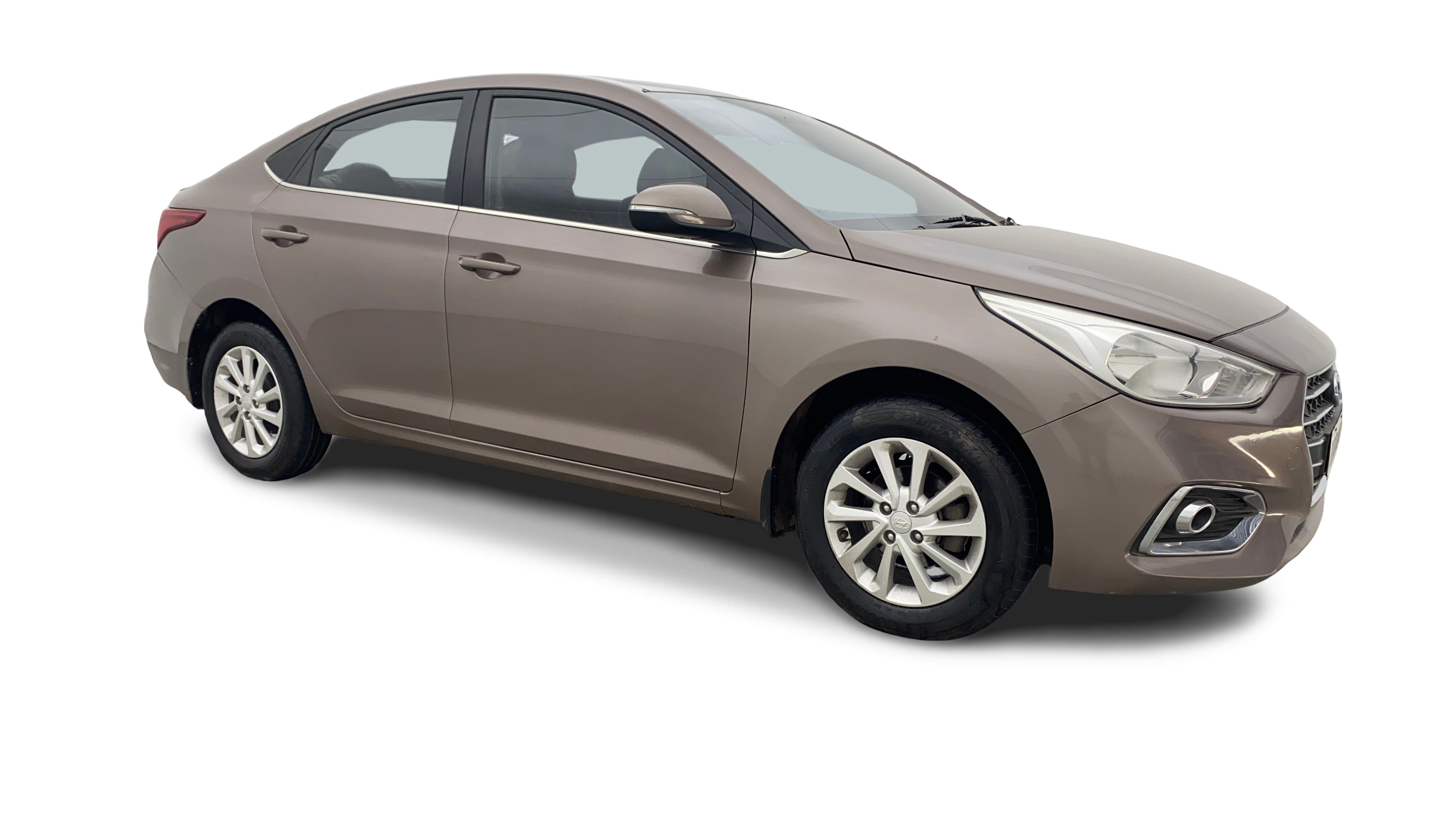 Hyundai Verna-img