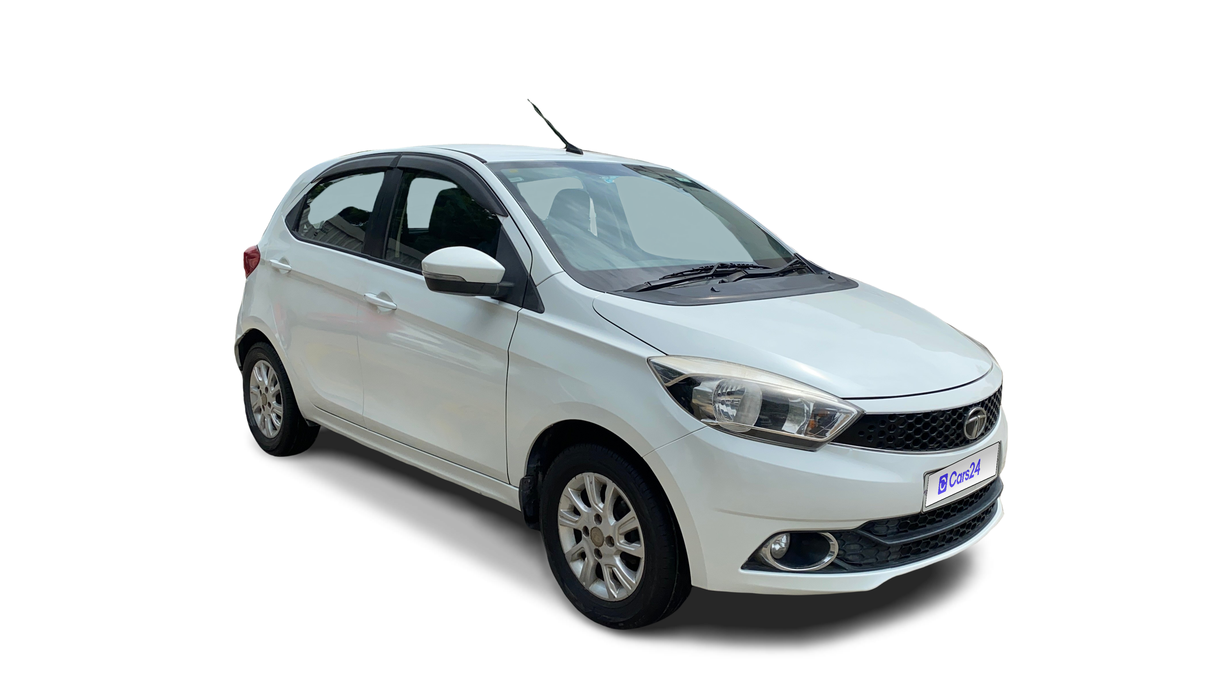 2016 Tata Tiago - Hatchback - Petrol - Manual - ₹3.02 lakh