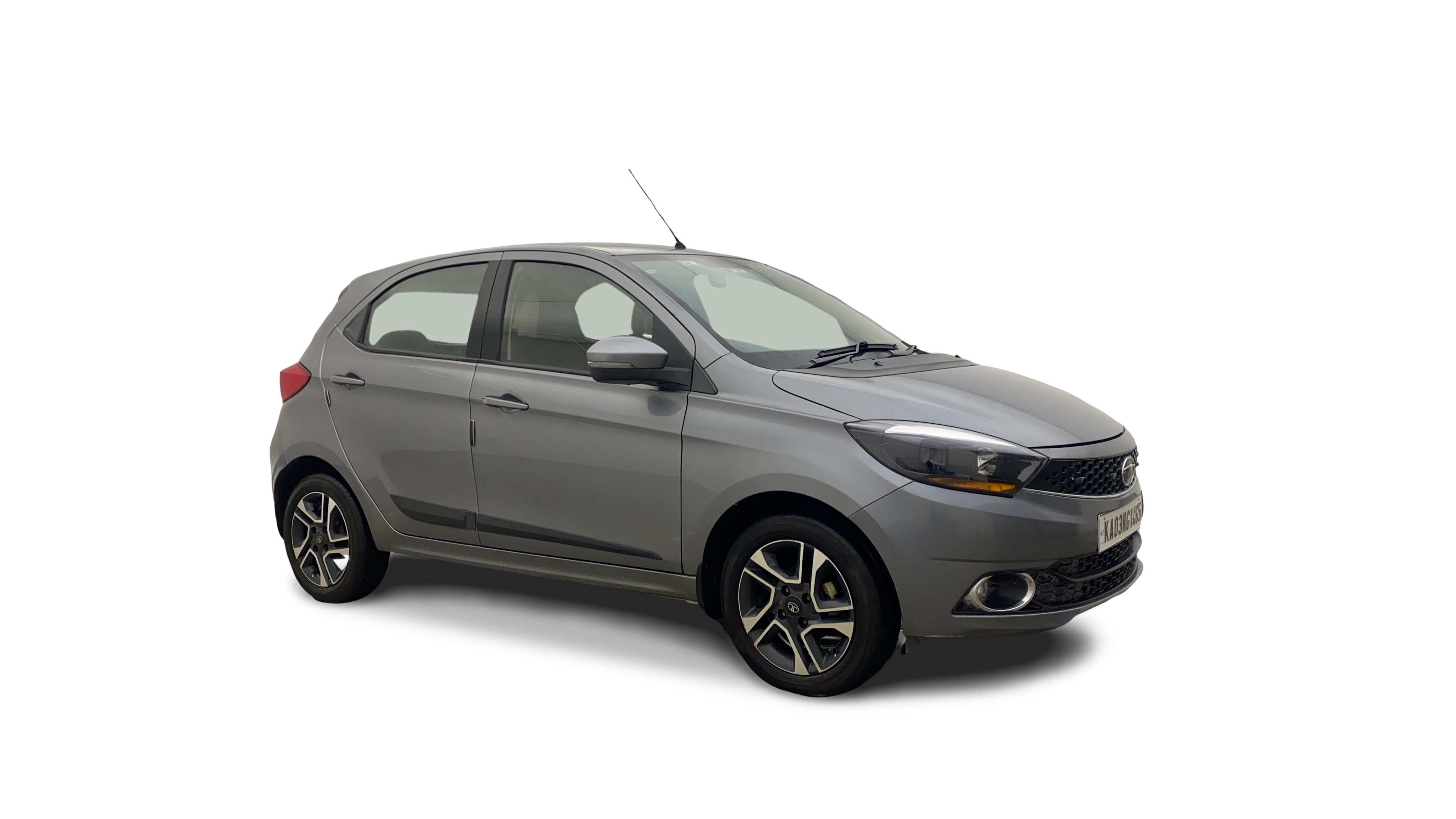 Tata Tiago-img