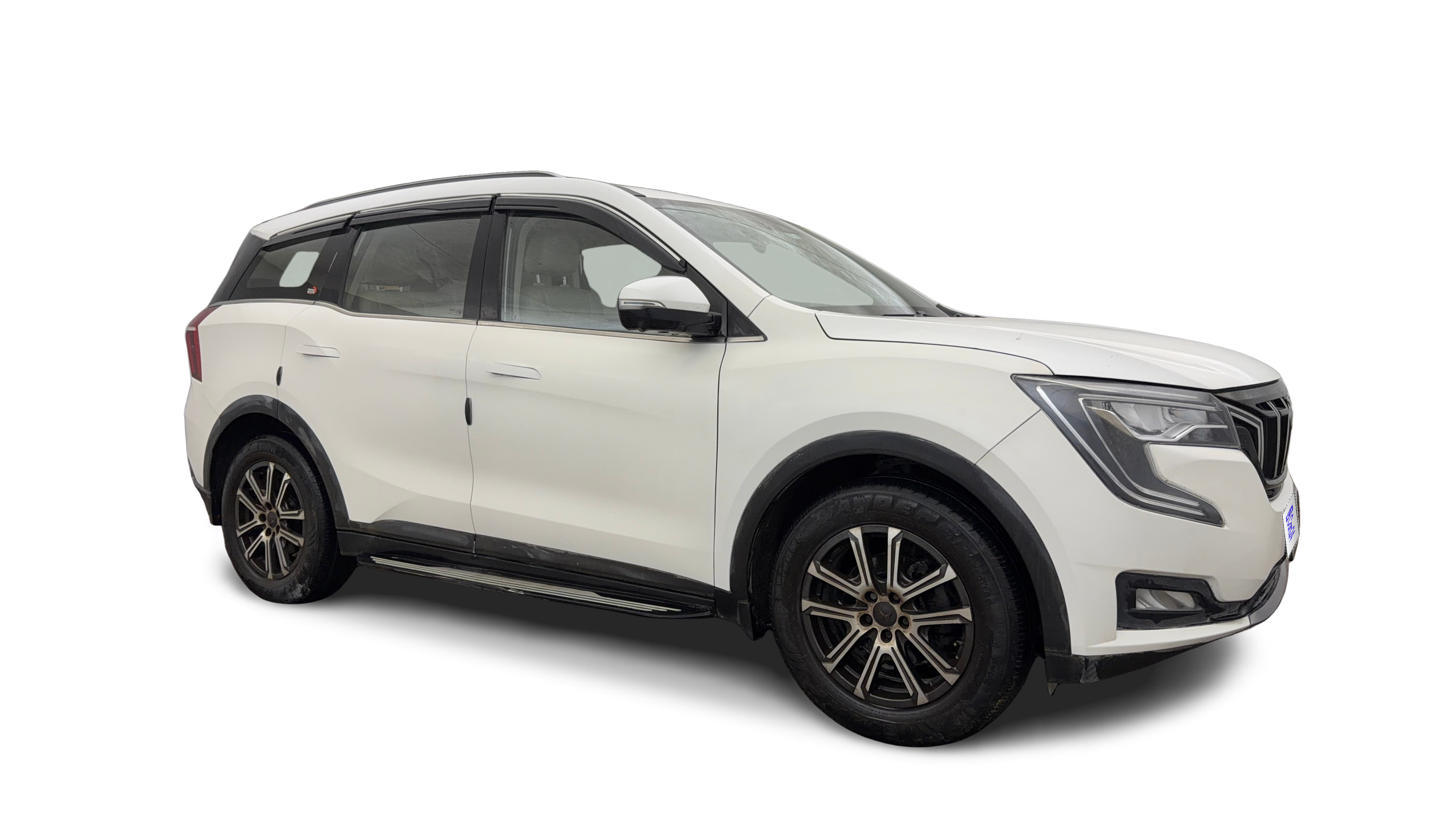2021 Mahindra XUV700 - SUV - Petrol - Automatic - ₹14.25 lakh