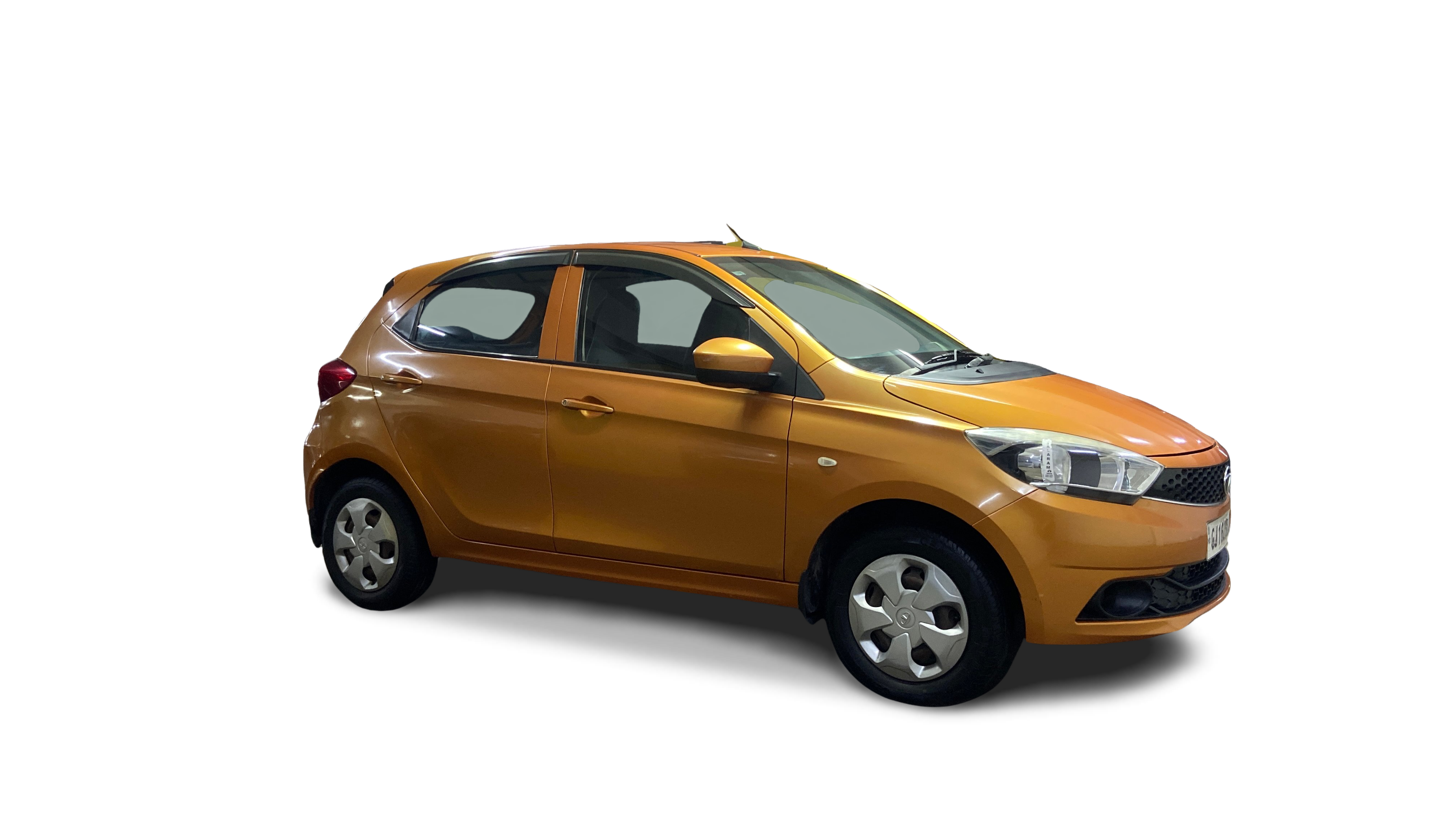 2018 Tata Tiago - Hatchback - Petrol - Manual - ₹3.32 lakh