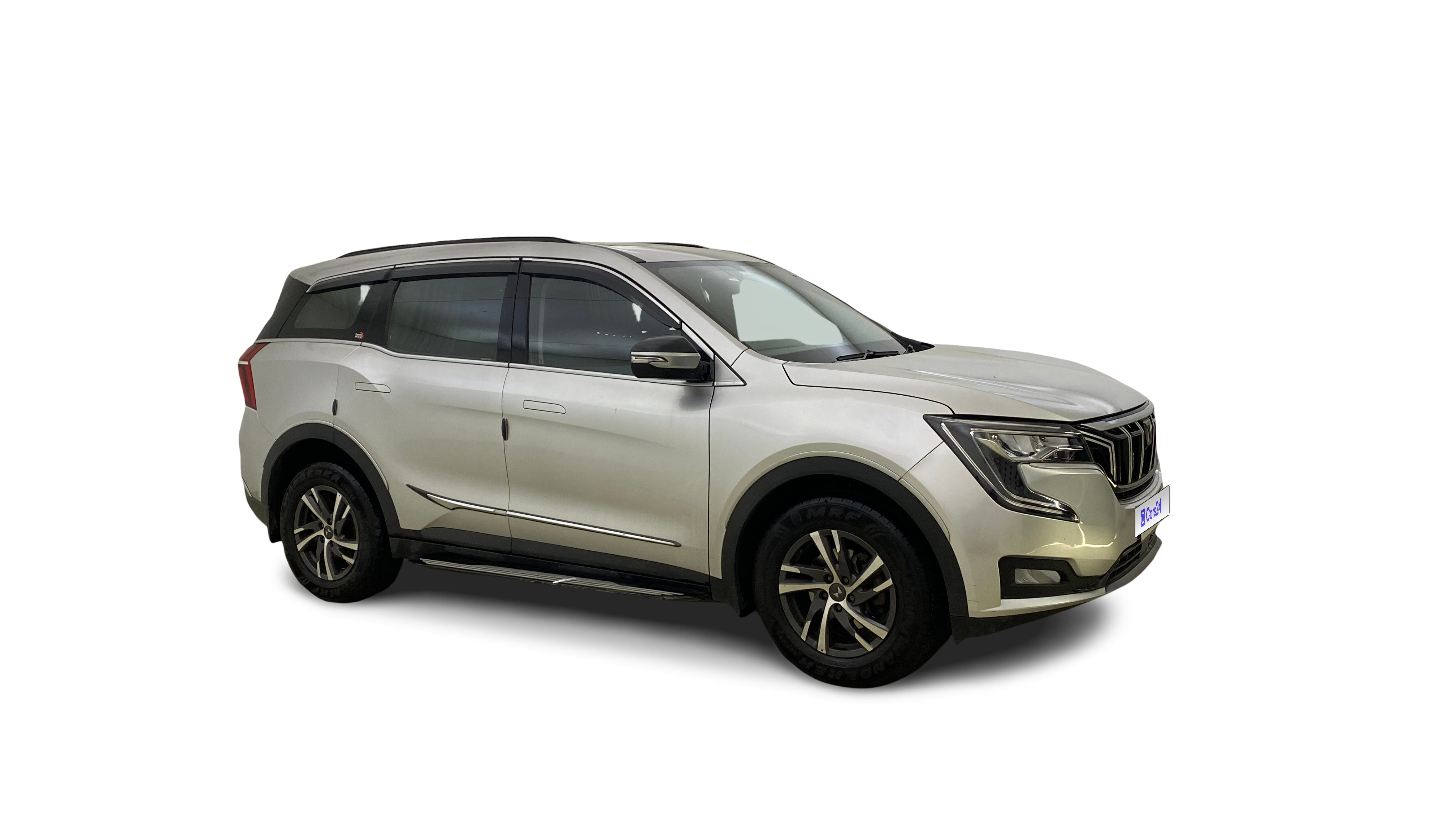 2022 Mahindra XUV700 - SUV - Petrol - Automatic - ₹14.98 lakh